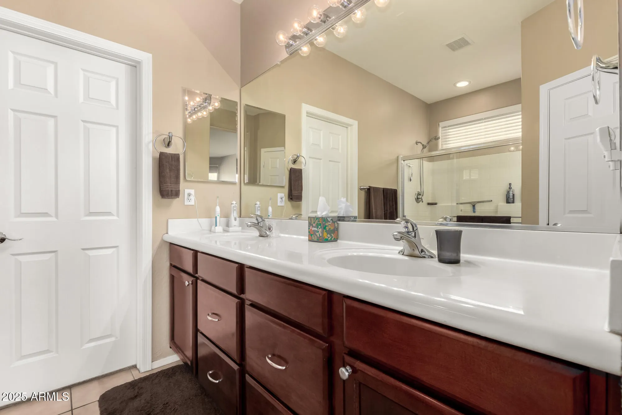 Property Slideshow image 24 of 70 | 12364 w rosewood ln, Peoria, AZ, 85383