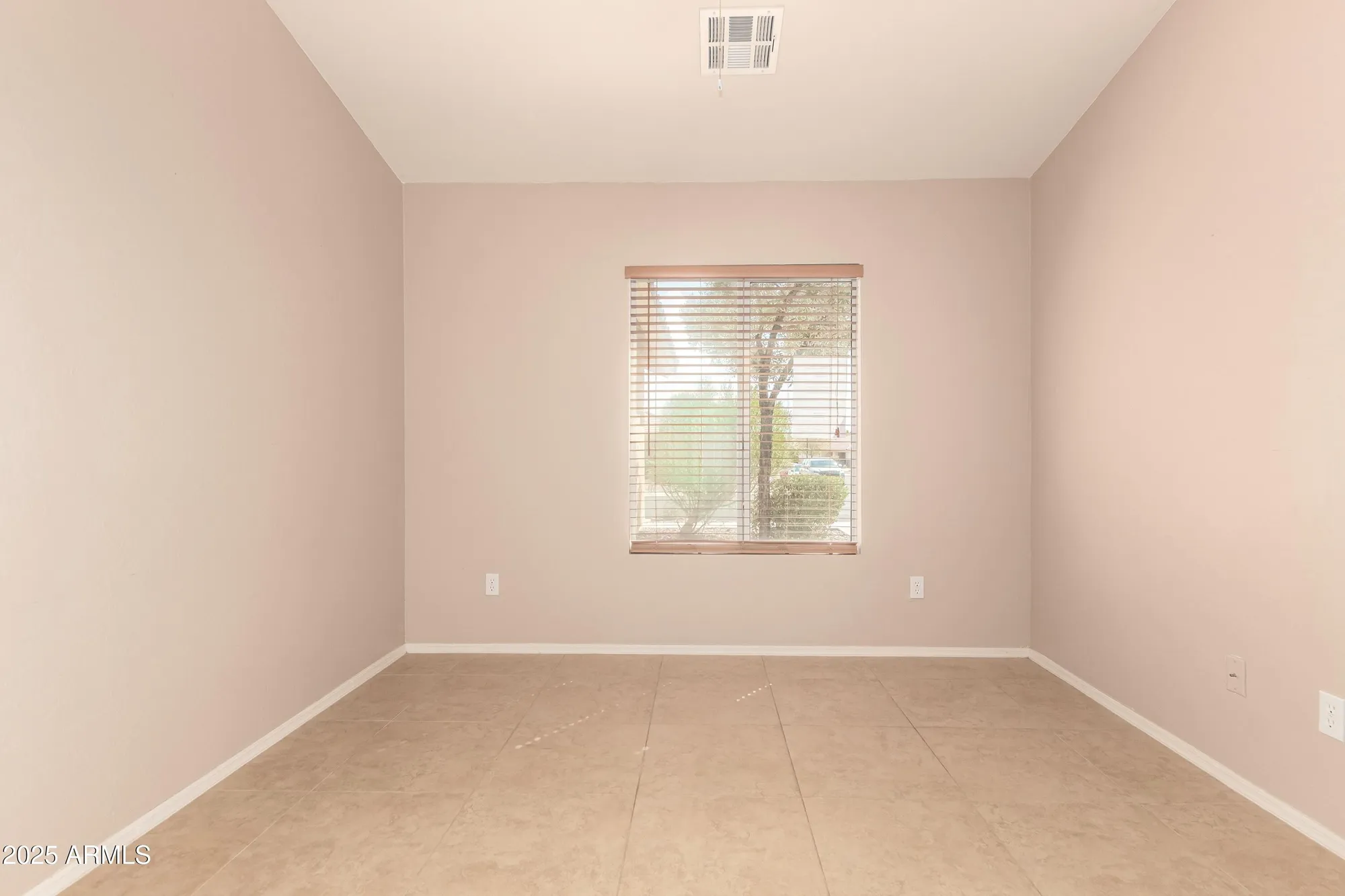 Property Slideshow image 10 of 33 | 23194 w moonlight path, Buckeye, AZ, 85326