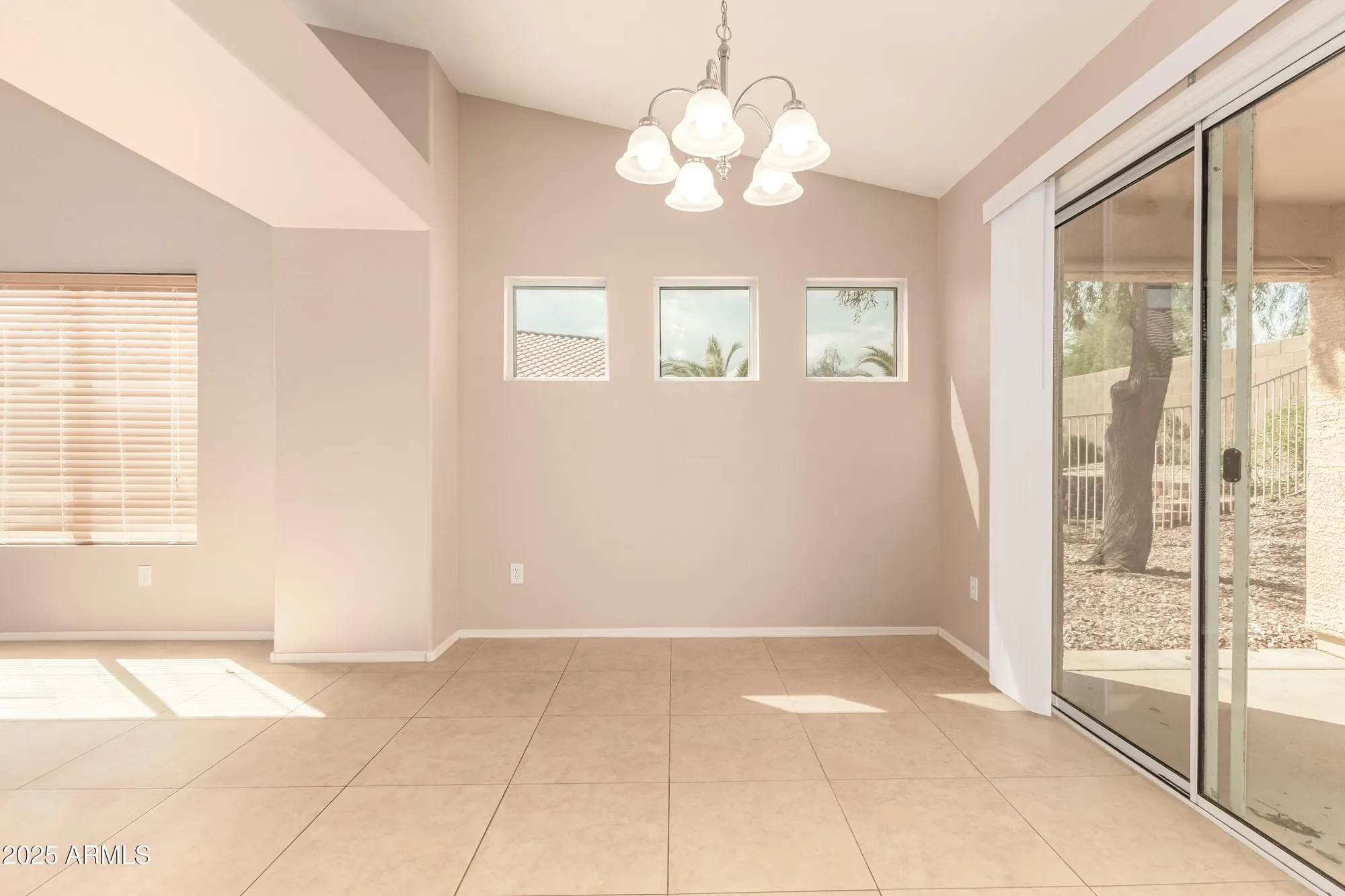 Property Slideshow image 14 of 33 | 23194 w moonlight path, Buckeye, AZ, 85326