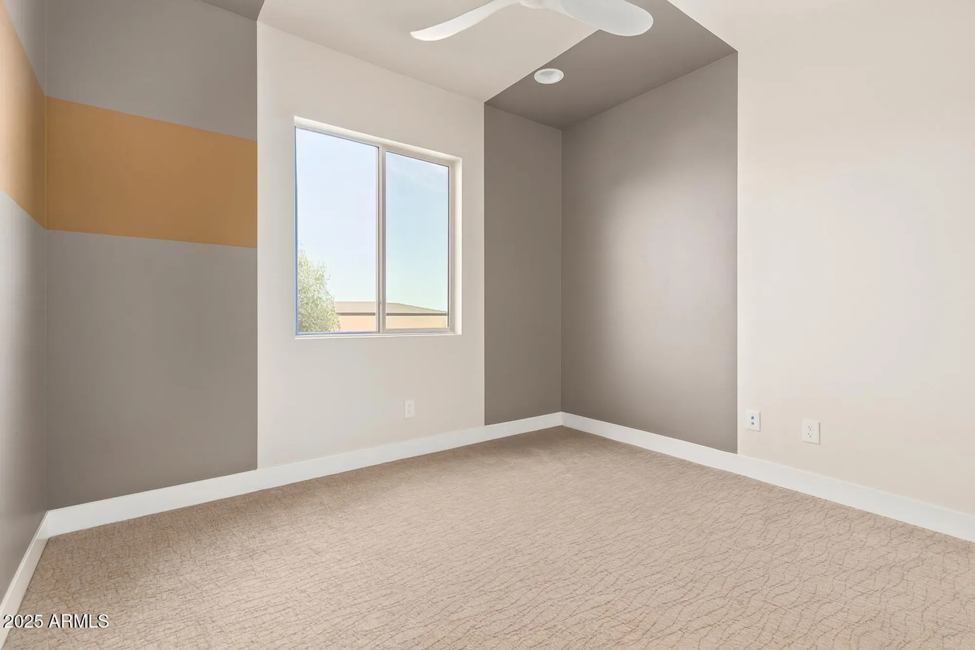 Property Slideshow image 17 of 27 | 39823 n collins ln, San Tan Valley, AZ, 85140