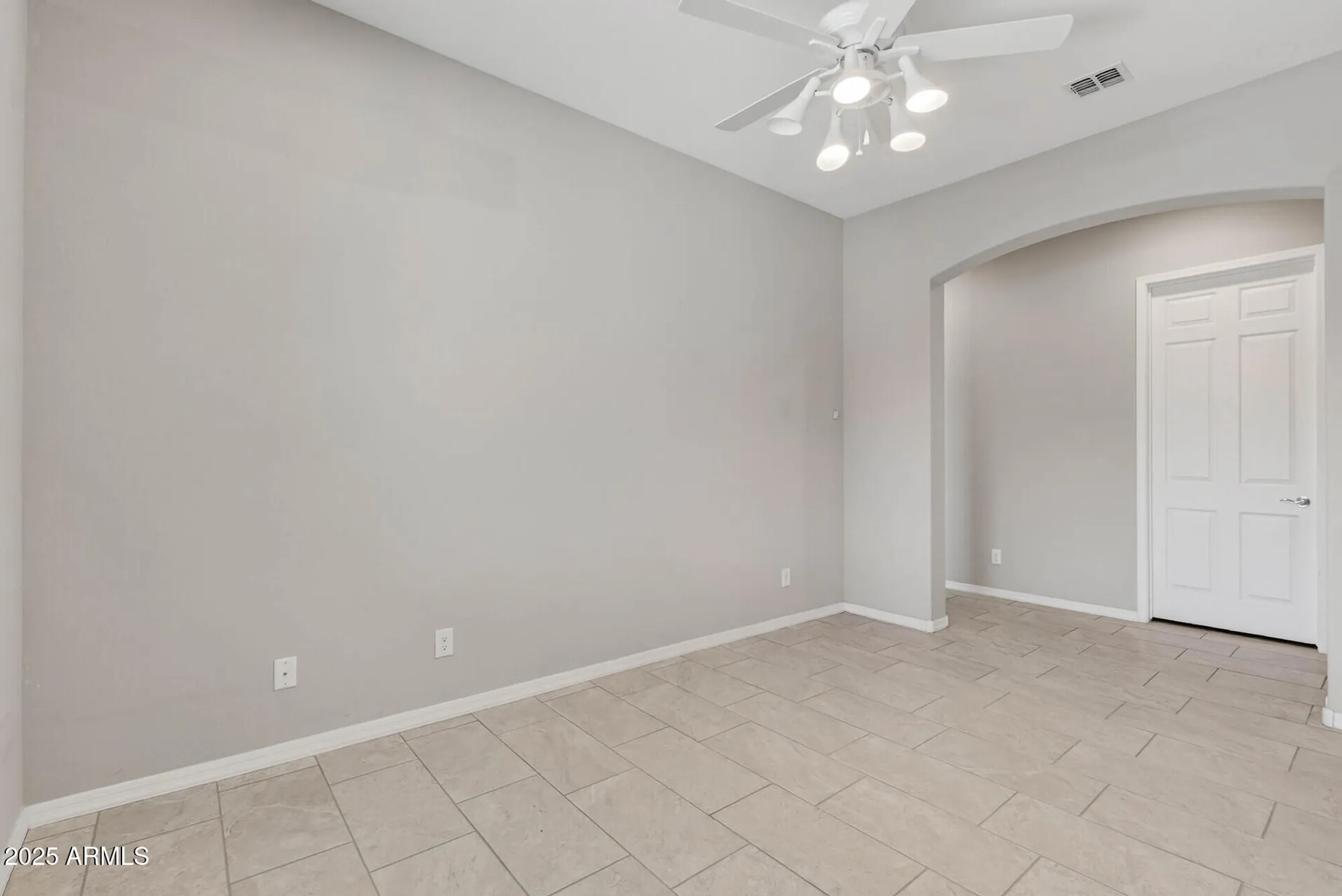 Property Slideshow image 31 of 95 | 26568 w cat balue dr, Buckeye, AZ, 85396