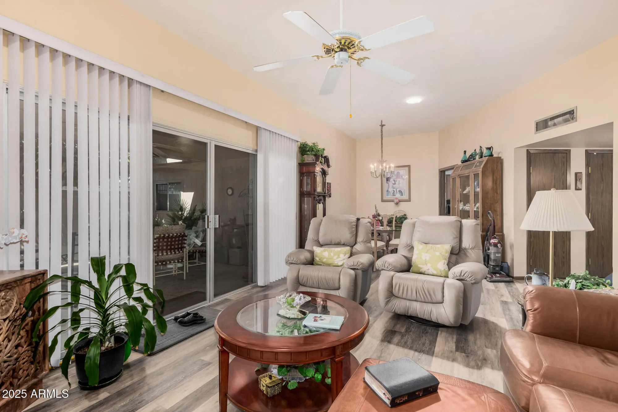 Property Slideshow image 8 of 27 | 17266 n 105th ave, Sun City, AZ, 85373