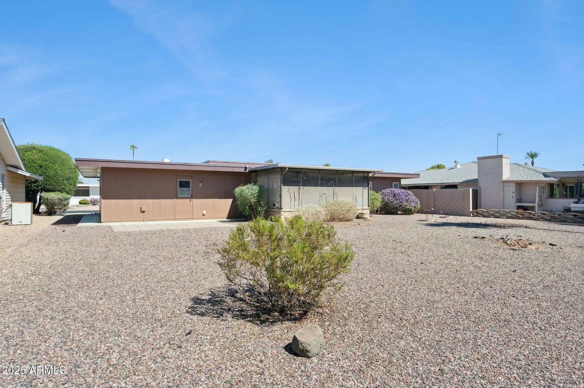 Property Slideshow image 2 of 27 | 9405 w rolling hills dr, Sun City, AZ, 85351