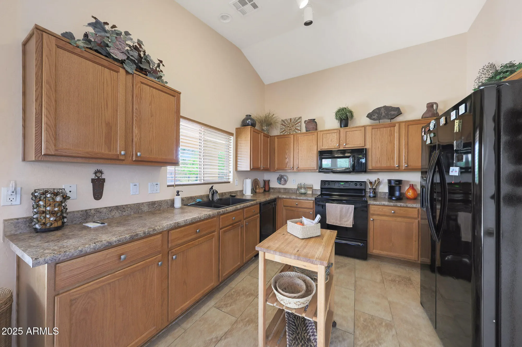 Property Slideshow image 12 of 35 | 23133 w shadow dr, Buckeye, AZ, 85326