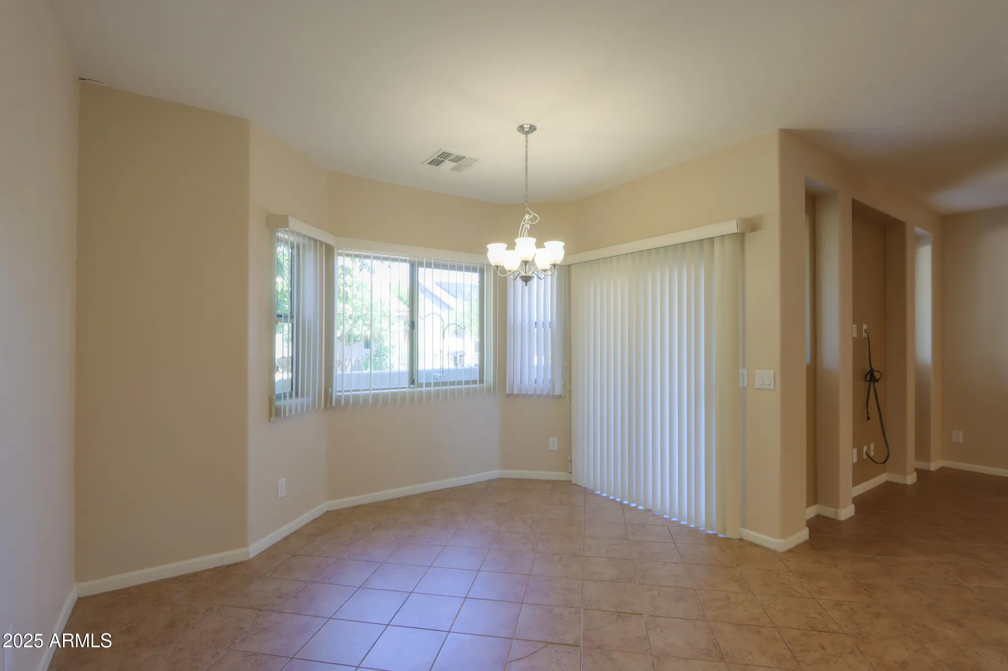 Property Slideshow image 12 of 61 | 1582 e manor dr, Casa Grande, AZ, 85122