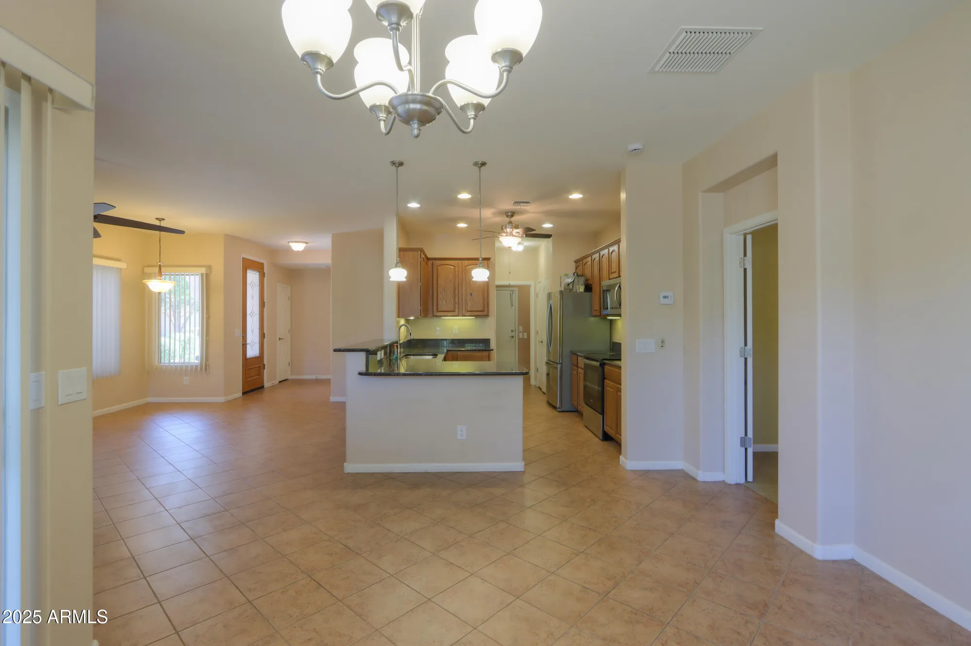 Property Slideshow image 13 of 61 | 1582 e manor dr, Casa Grande, AZ, 85122