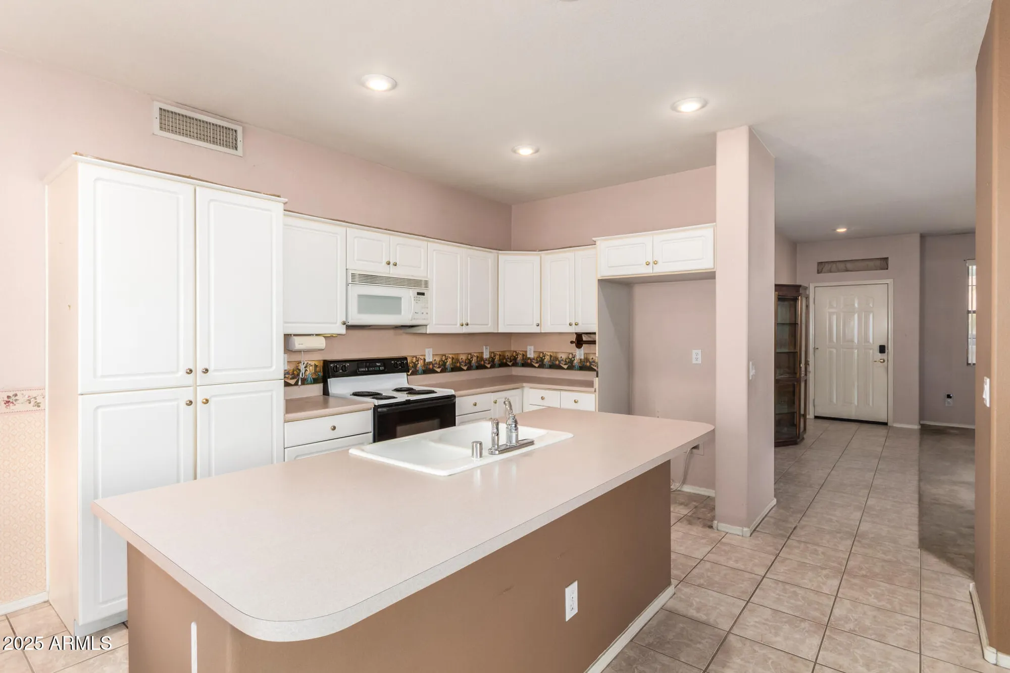 Property Slideshow image 7 of 68 | 17845 w arizona dr, Surprise, AZ, 85374