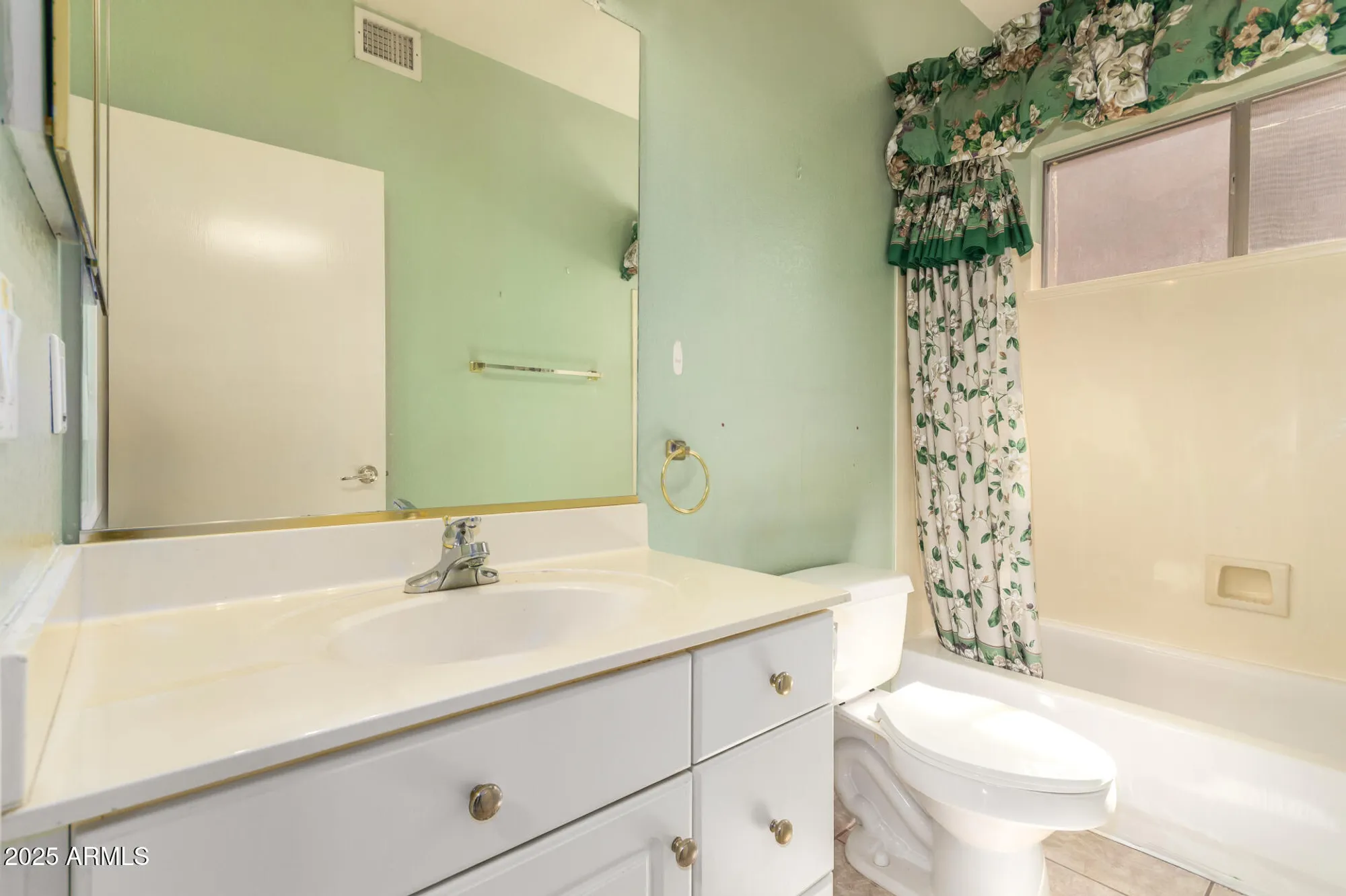 Property Slideshow image 19 of 68 | 17845 w arizona dr, Surprise, AZ, 85374