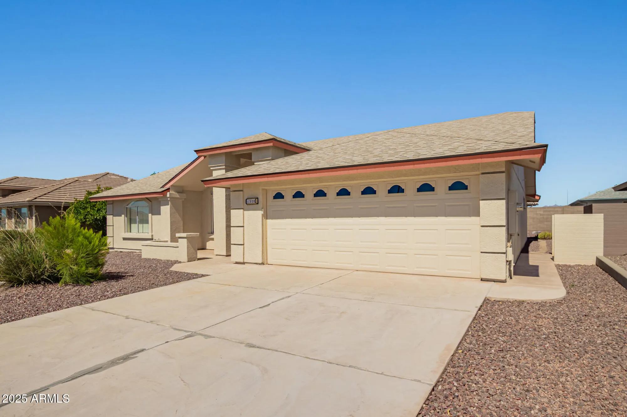 Property Slideshow image 6 of 87 | 11508 e medina ave, Mesa, AZ, 85209