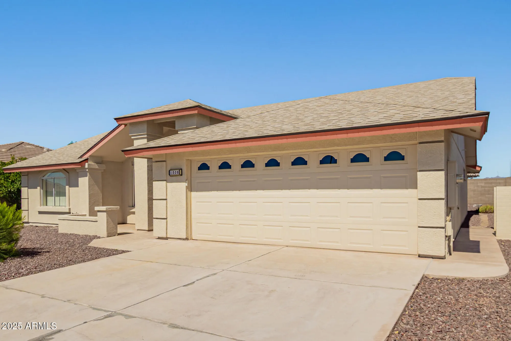 Property Slideshow image 7 of 87 | 11508 e medina ave, Mesa, AZ, 85209