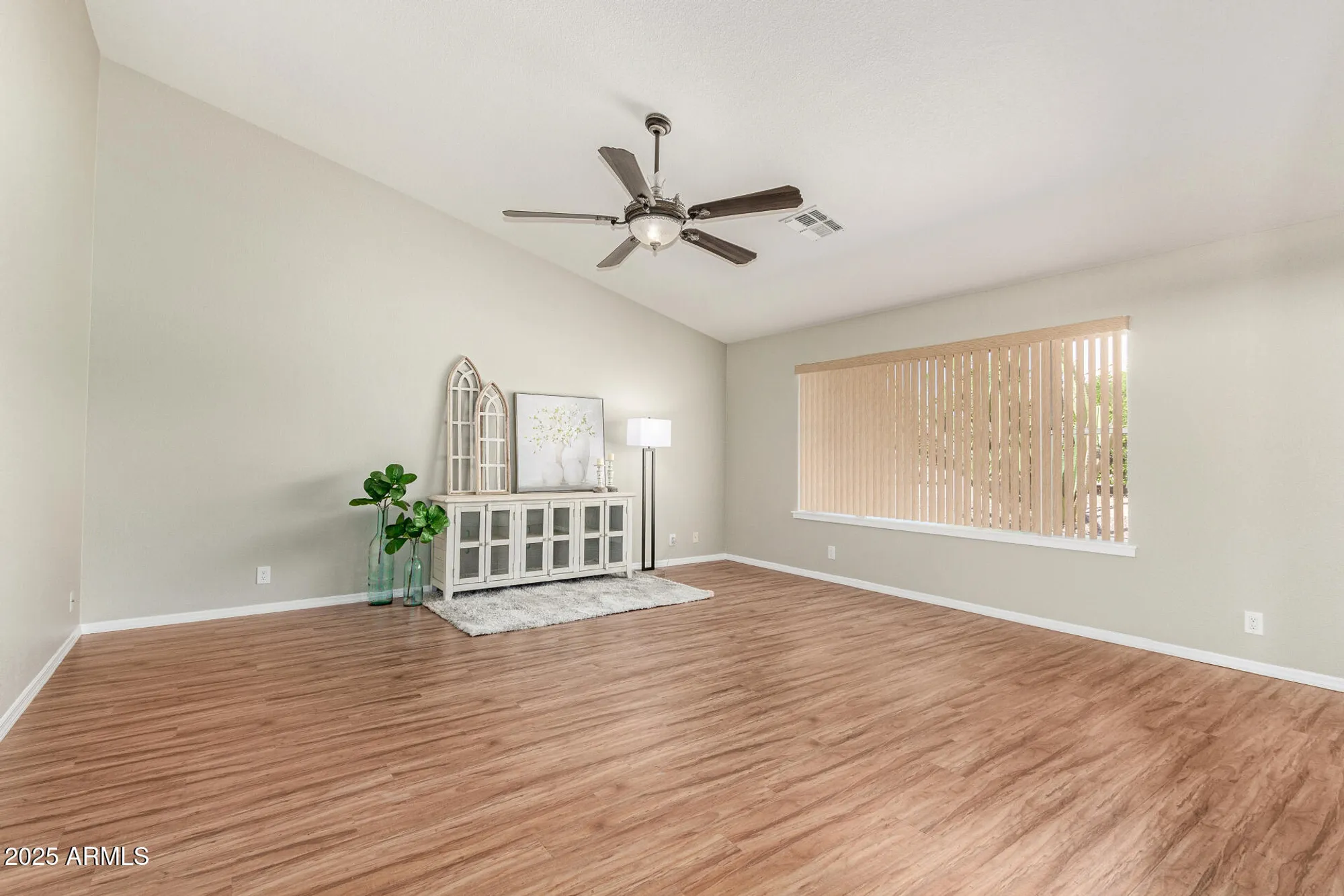 Property Slideshow image 16 of 87 | 11508 e medina ave, Mesa, AZ, 85209