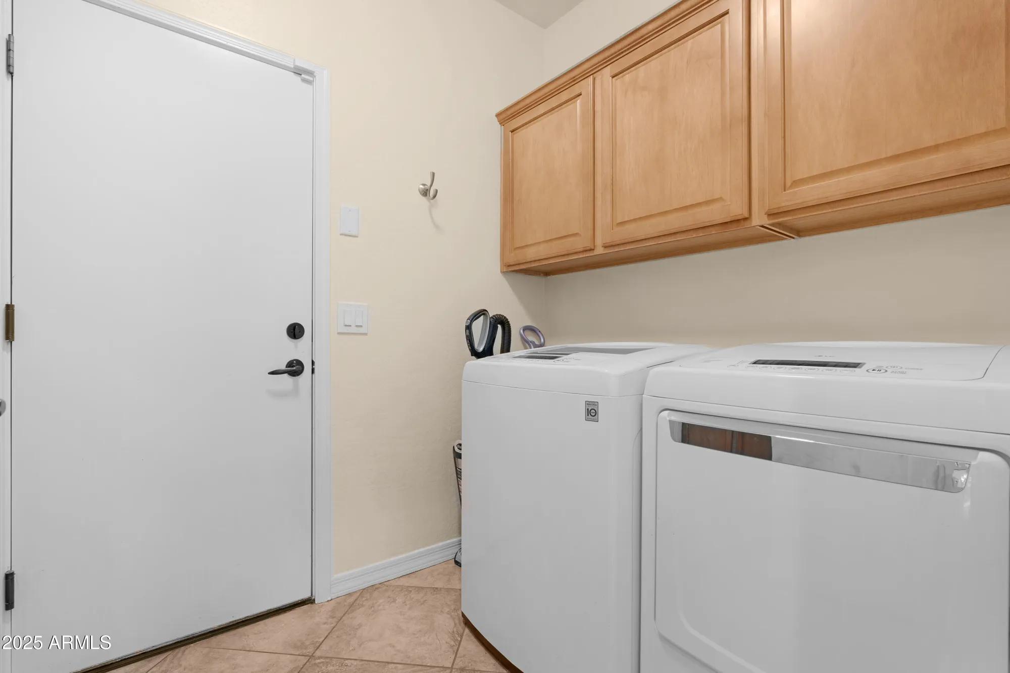 Property Slideshow image 27 of 36 | 1210 w cutleaf cir, San Tan Valley, AZ, 85143