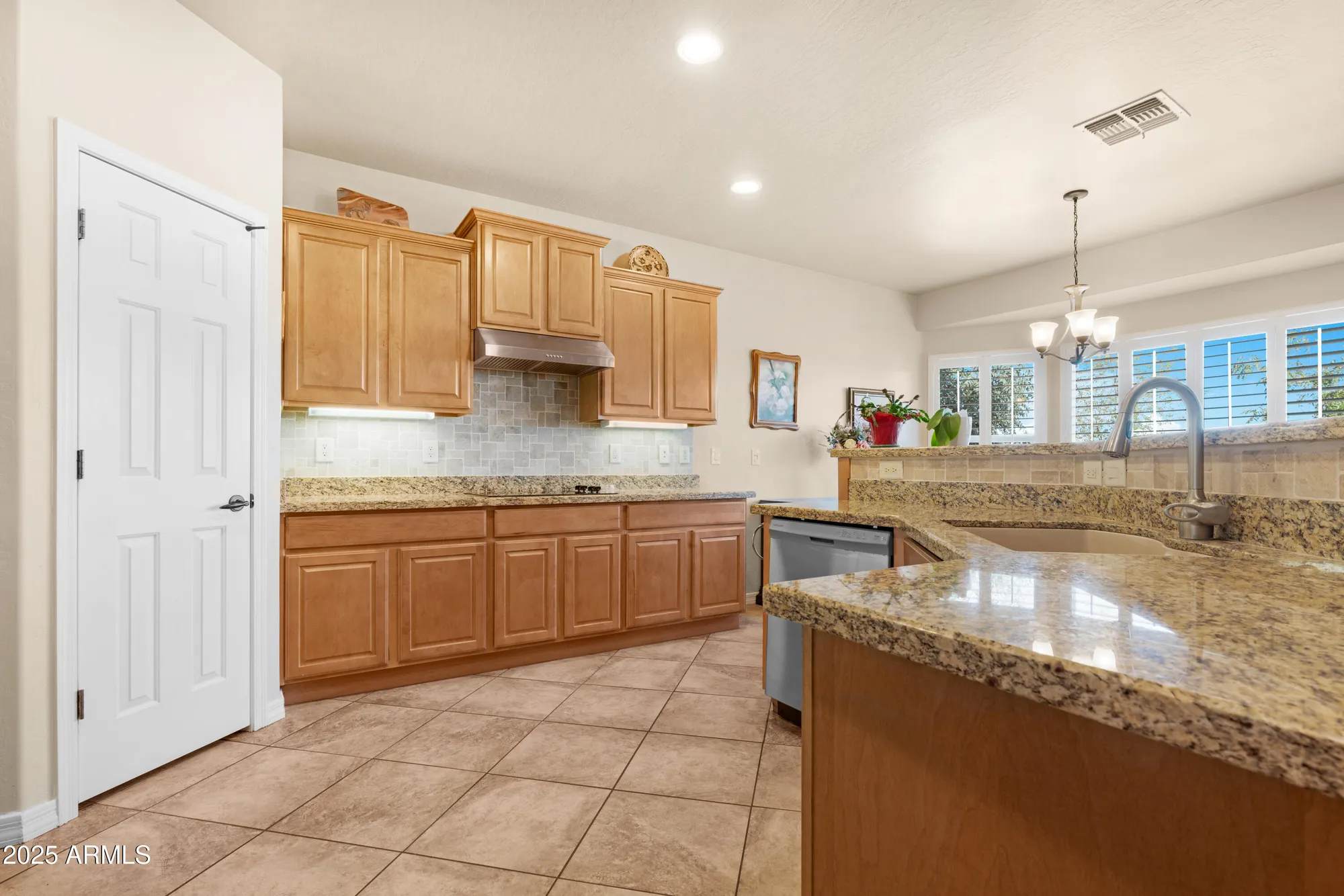 Property Slideshow image 13 of 36 | 1210 w cutleaf cir, San Tan Valley, AZ, 85143