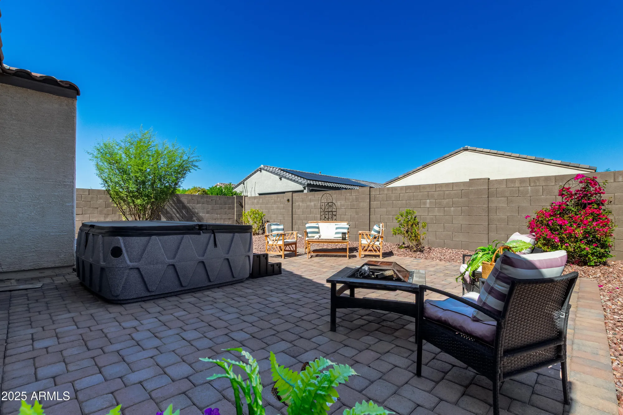 Property Slideshow image 19 of 20 | 18020 w muirwood dr, Goodyear, AZ, 85338