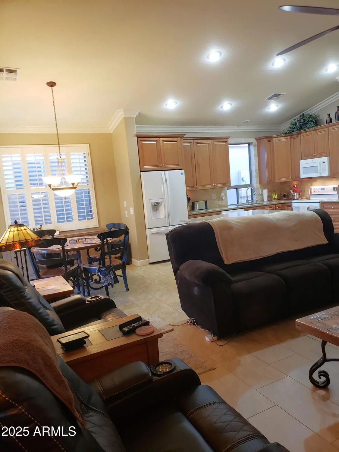 Property Slideshow image 8 of 38 | 18093 w skyline dr, Surprise, AZ, 85374