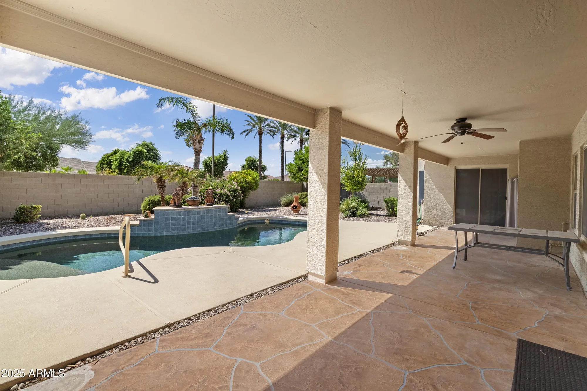 Property Slideshow image 13 of 23 | 16083 w cambridge ave, Goodyear, AZ, 85395