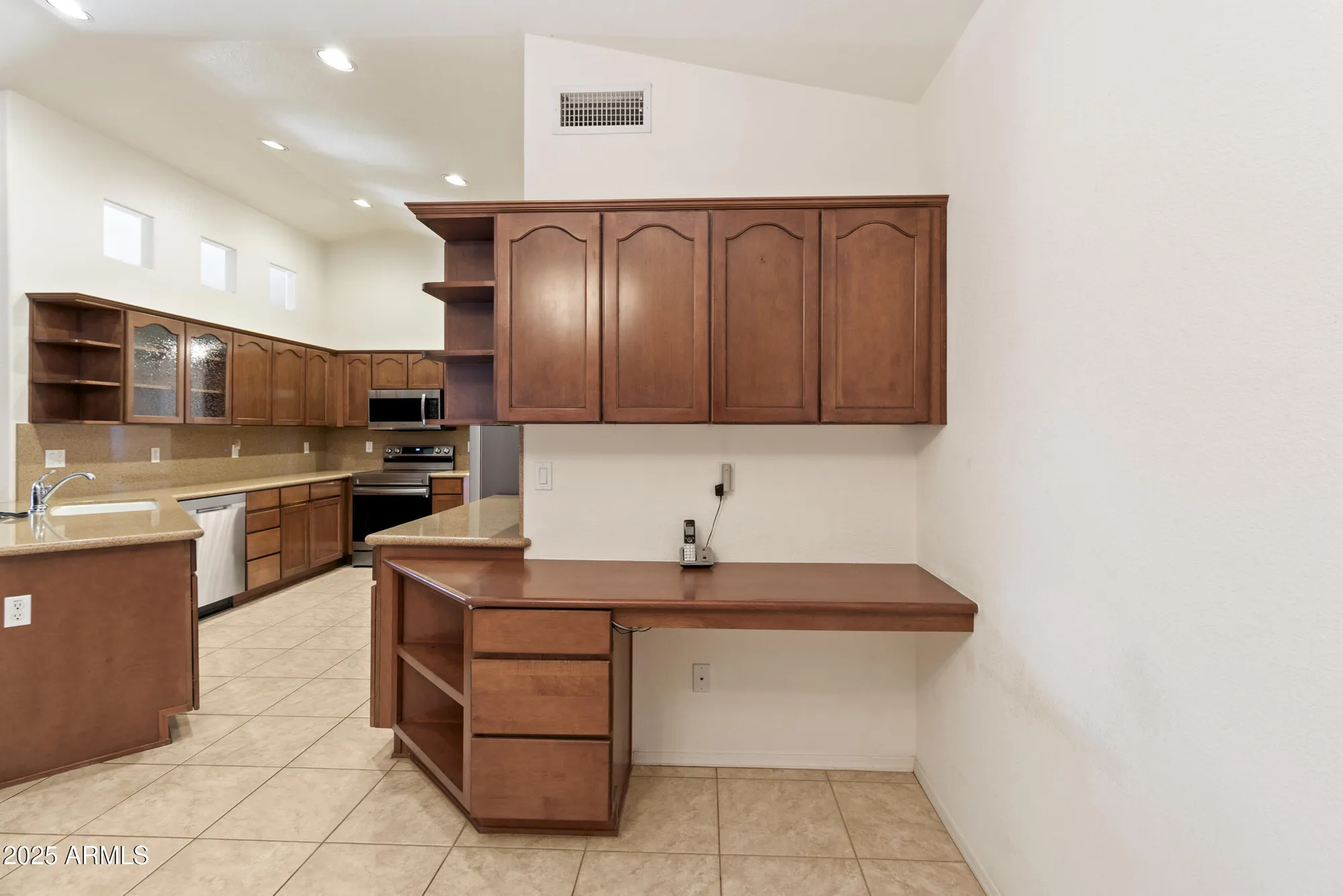 Property Slideshow image 8 of 23 | 16083 w cambridge ave, Goodyear, AZ, 85395