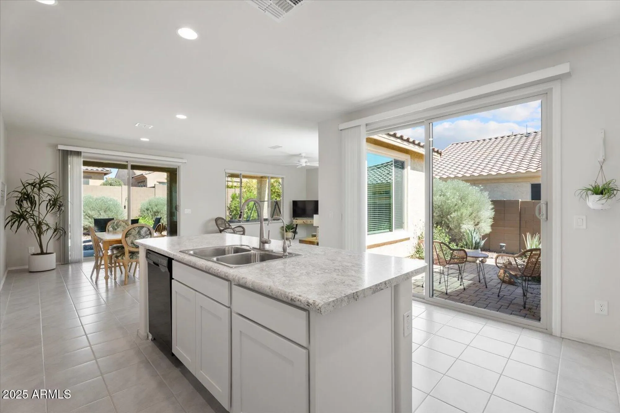 Property Slideshow image 7 of 49 | 7790 w noble prairie way, Florence, AZ, 85132