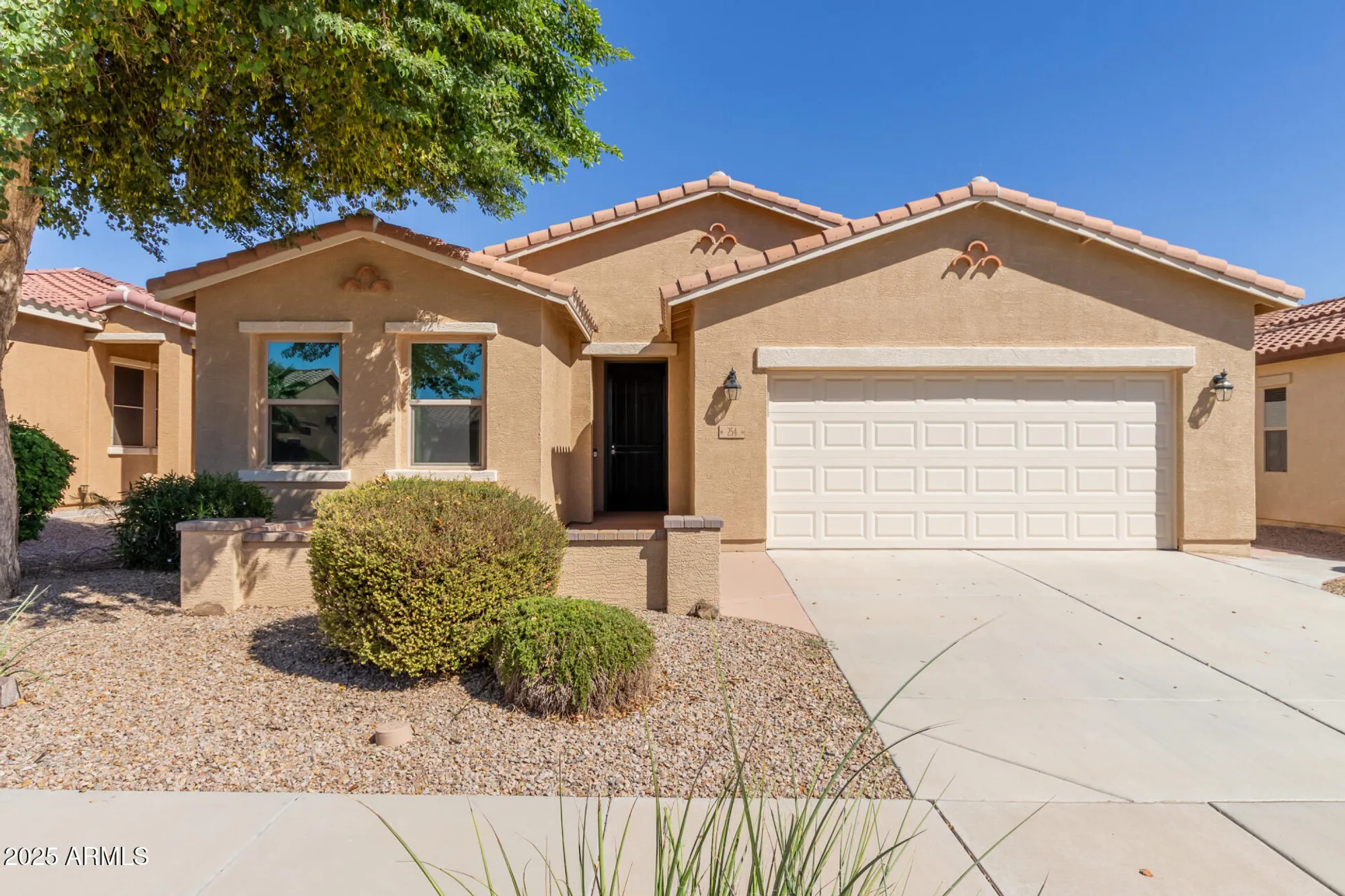 Property Slideshow image 1 of 43 | 254 n monterey ct, Casa Grande, AZ, 85194