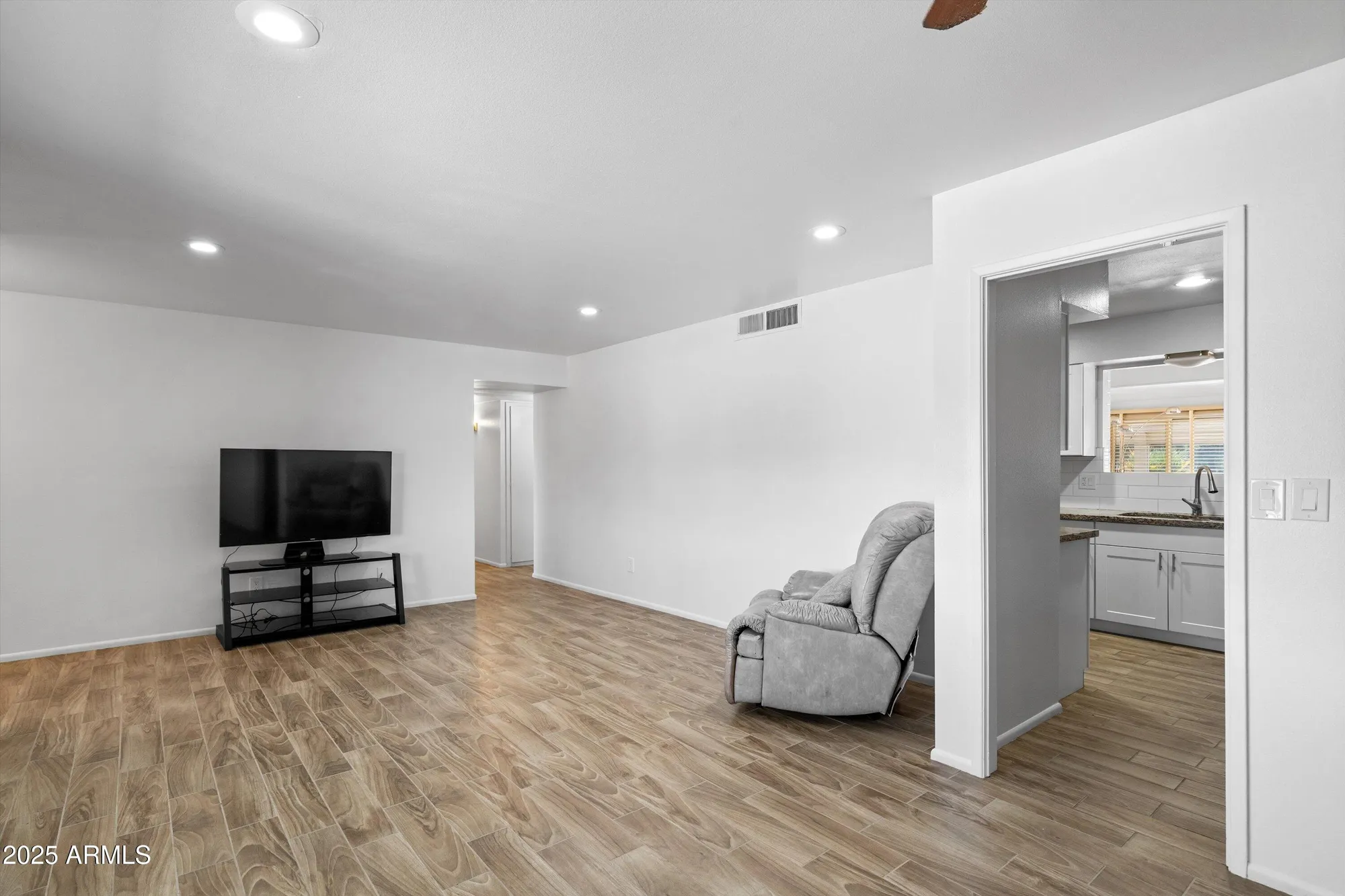 Property Slideshow image 14 of 36 | 10939 w sun city blvd, Sun City, AZ, 85351