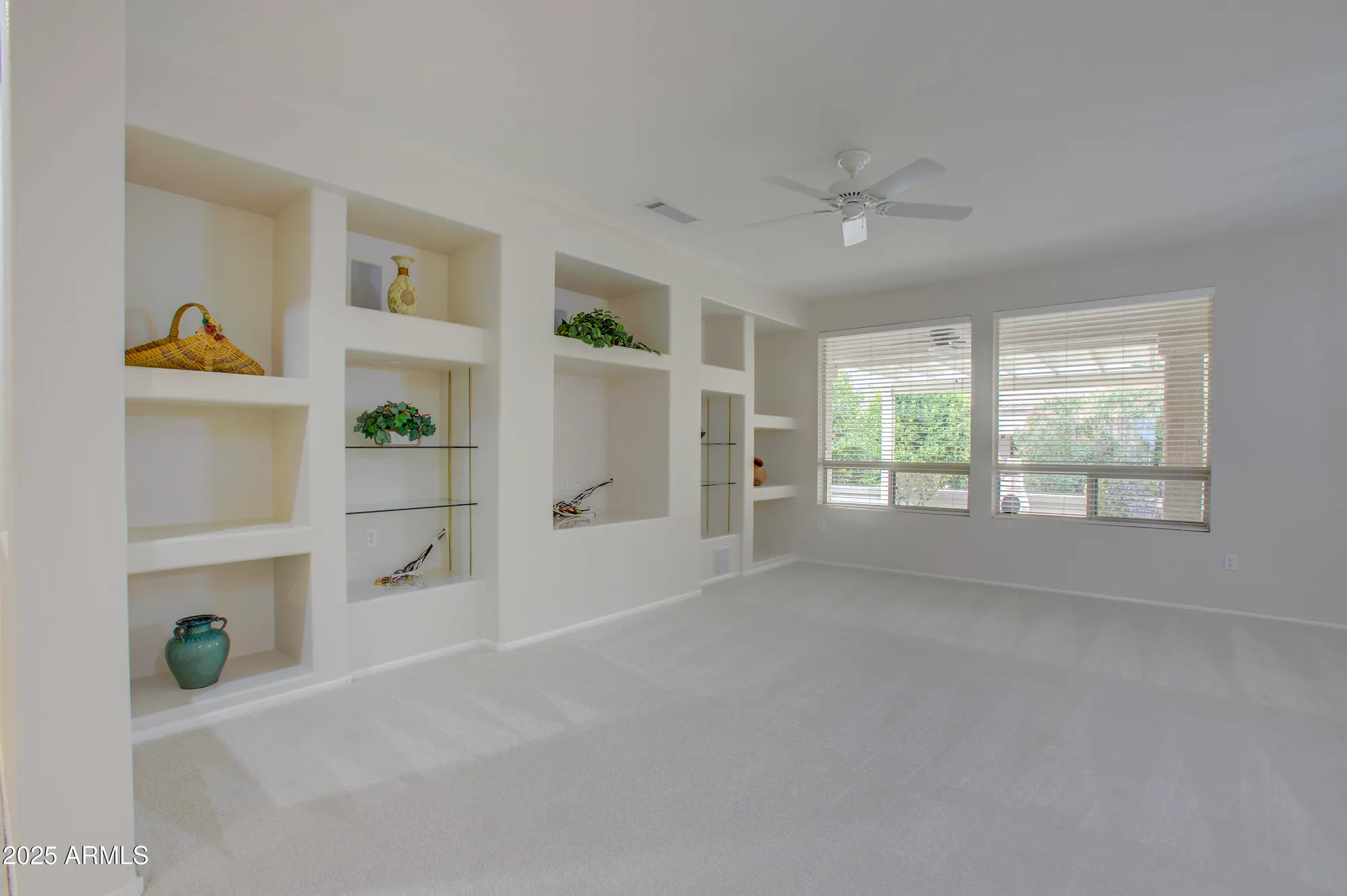 Property Slideshow image 10 of 44 | 17733 n escalante ln, Surprise, AZ, 85374