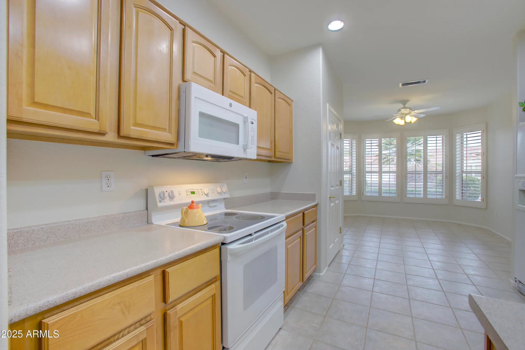 Property Slideshow image 15 of 44 | 17733 n escalante ln, Surprise, AZ, 85374