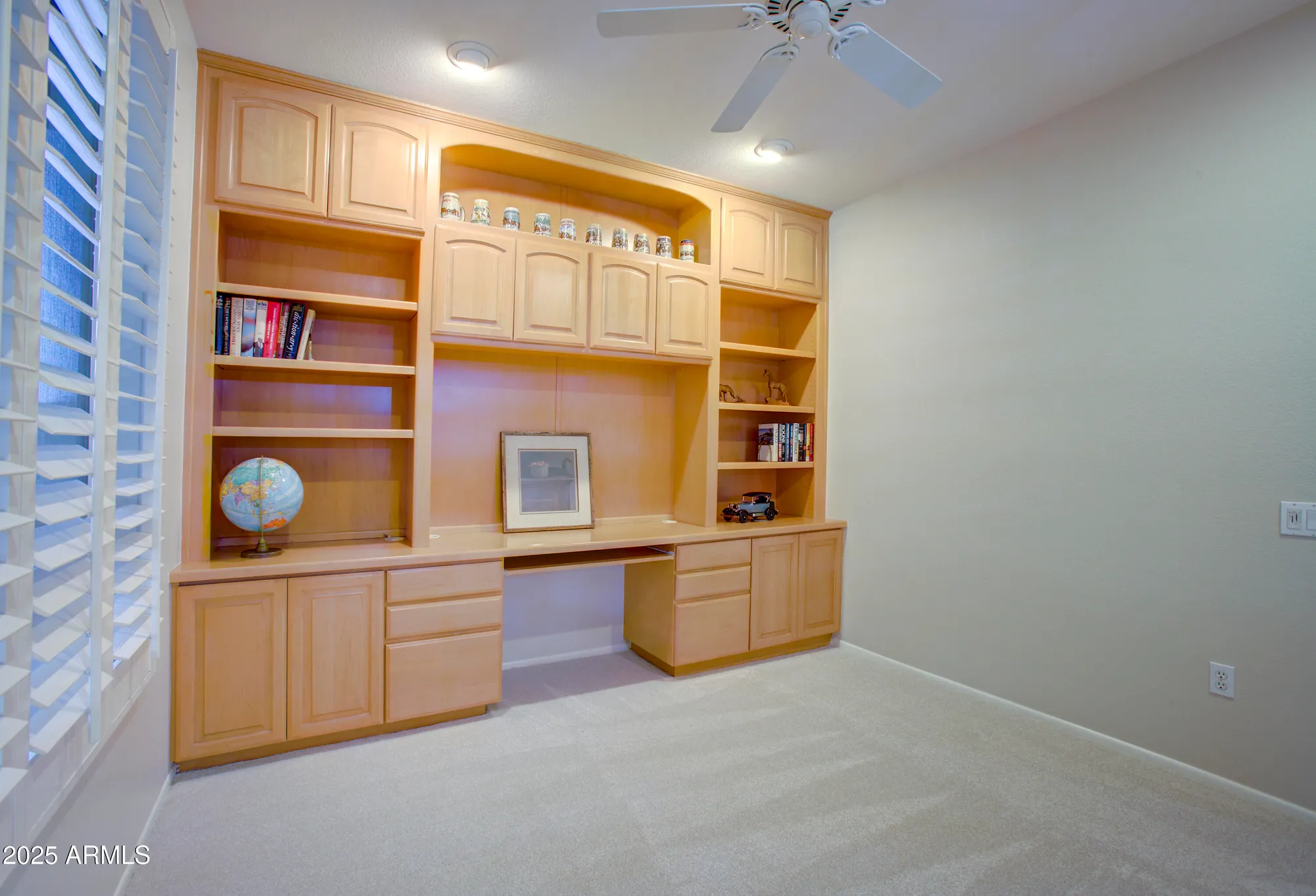 Property Slideshow image 20 of 44 | 17733 n escalante ln, Surprise, AZ, 85374