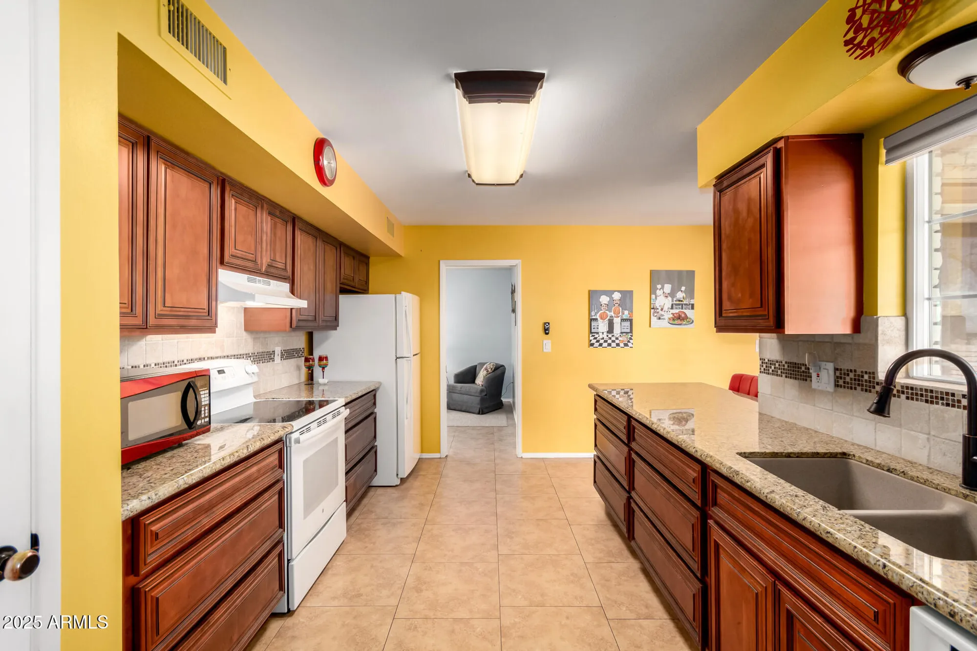 Property Slideshow image 15 of 30 | 10109 w mountain view rd, Sun City, AZ, 85351