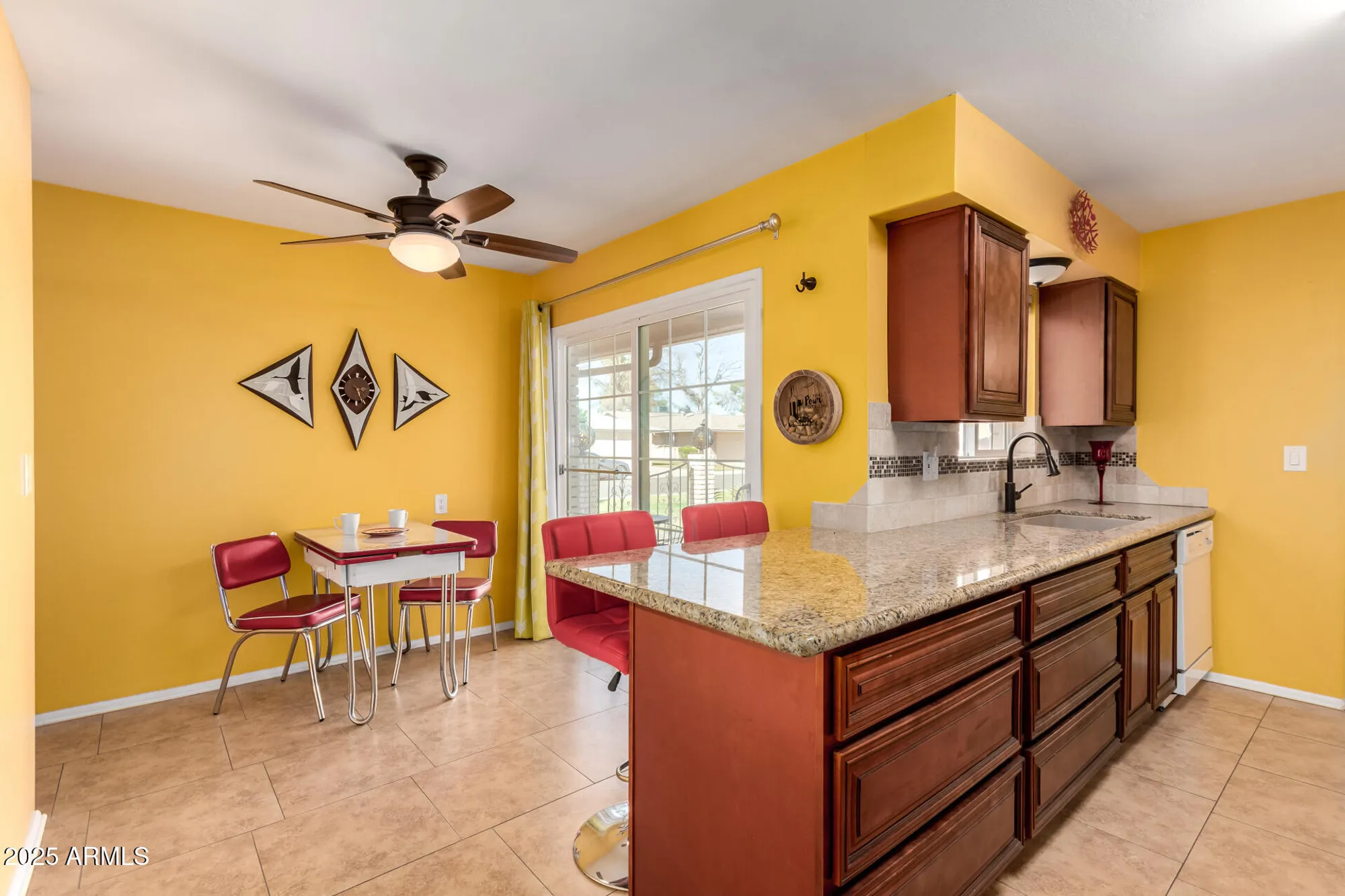 Property Slideshow image 16 of 30 | 10109 w mountain view rd, Sun City, AZ, 85351