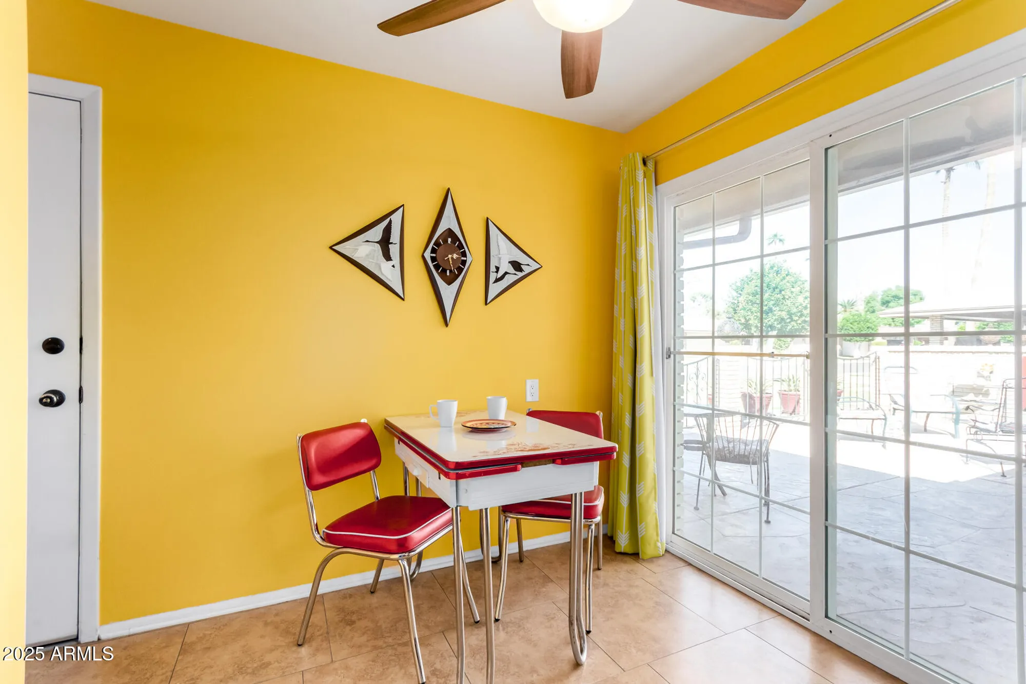 Property Slideshow image 17 of 30 | 10109 w mountain view rd, Sun City, AZ, 85351