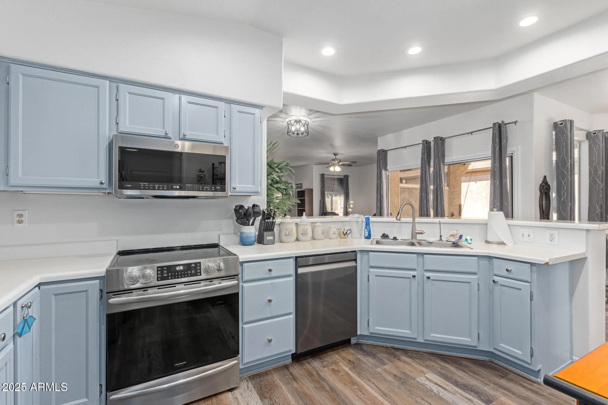 Property Slideshow image 17 of 44 | 21763 n verde ridge dr, Sun City West, AZ, 85375