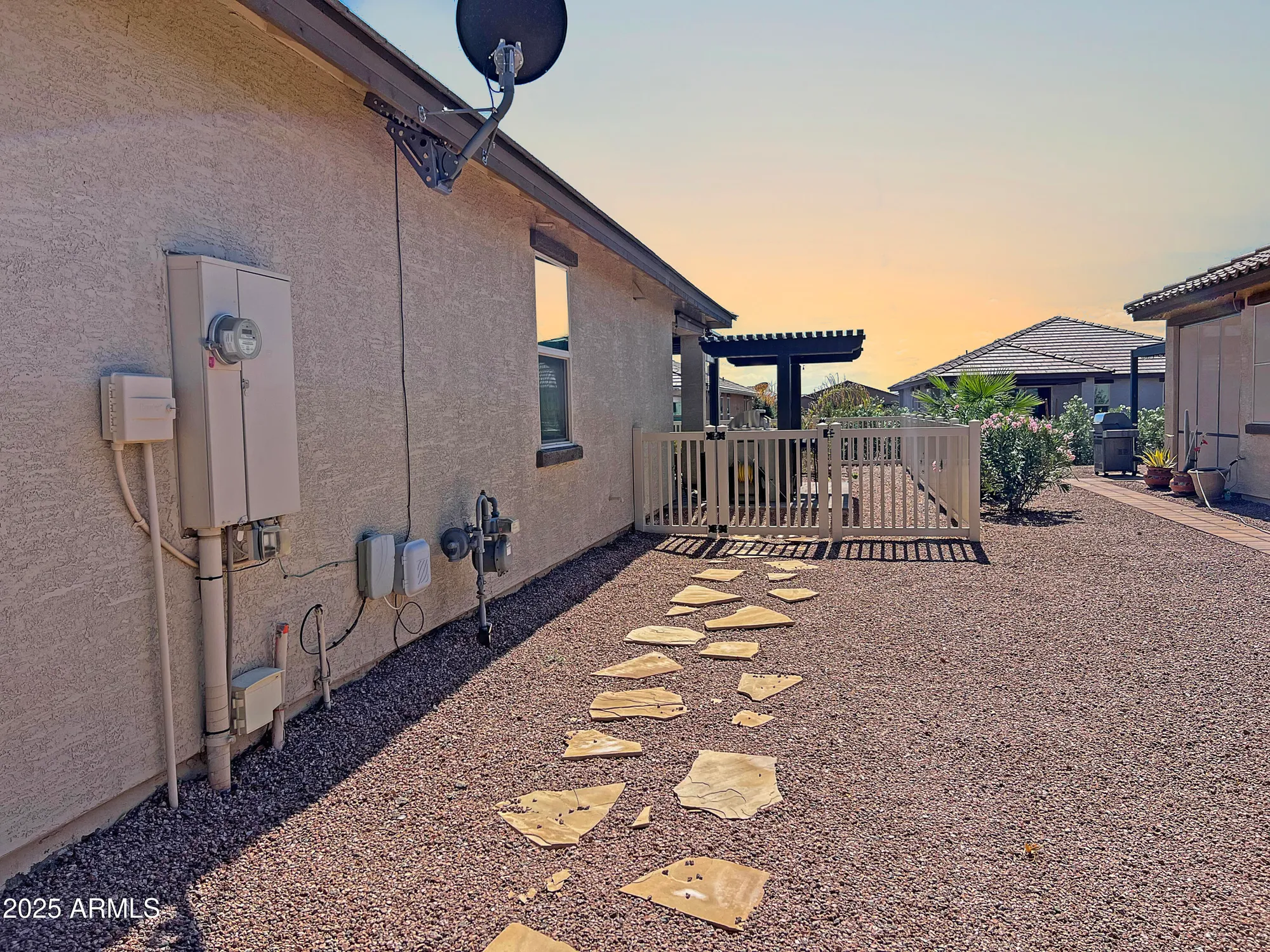 Property Slideshow image 4 of 22 | 41767 w sagebrush ct, Maricopa, AZ, 85138