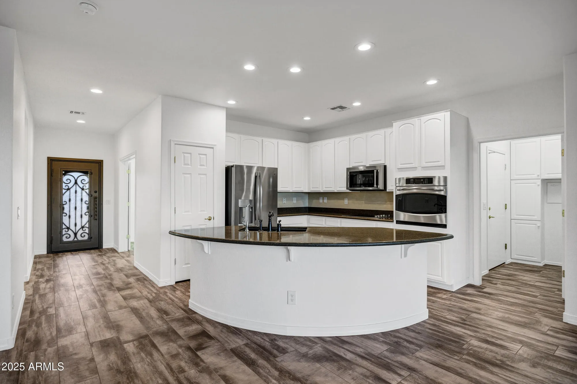 Property Slideshow image 3 of 25 | 20391 n sunrise ln, Maricopa, AZ, 85138