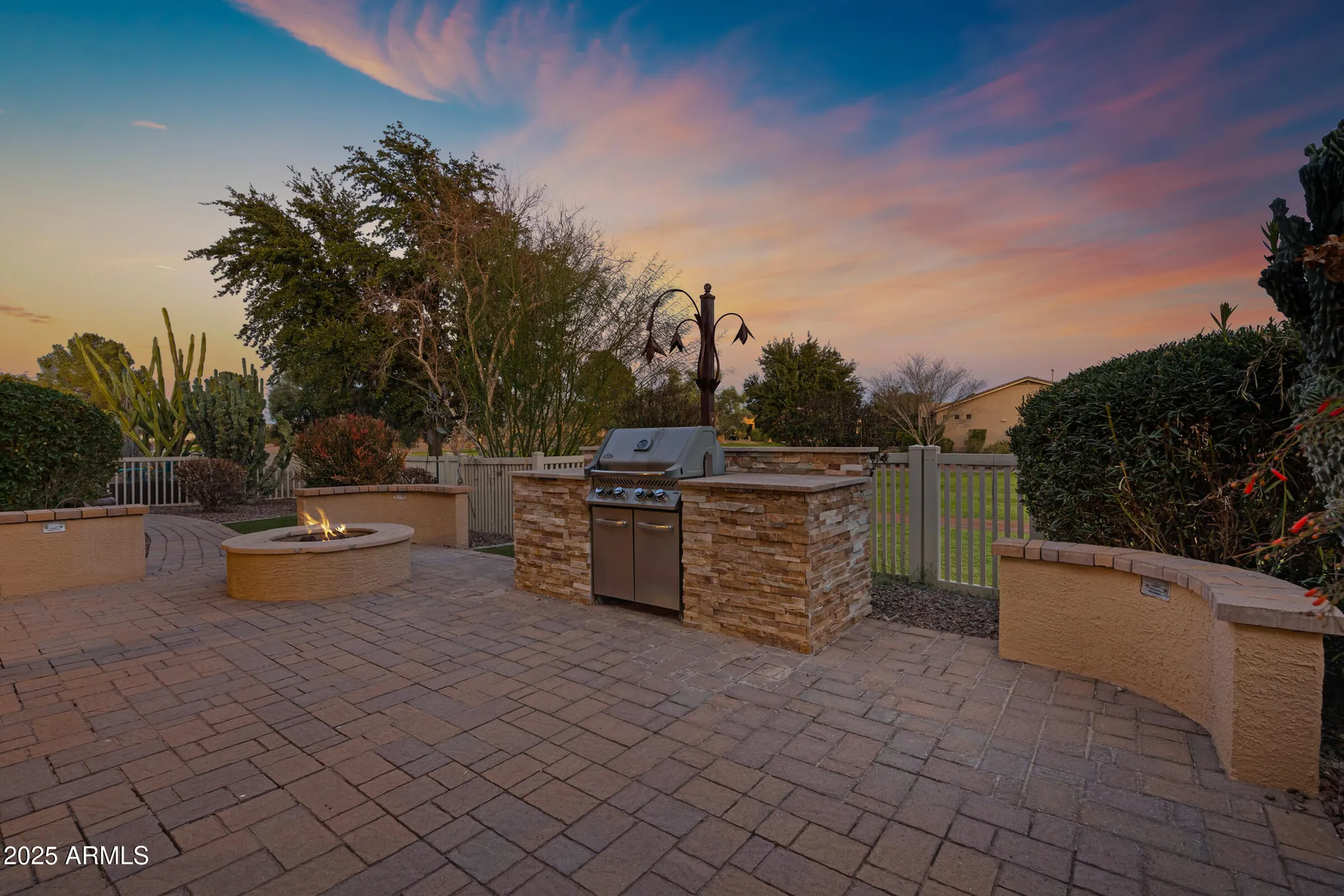 Property Slideshow image 18 of 25 | 20391 n sunrise ln, Maricopa, AZ, 85138