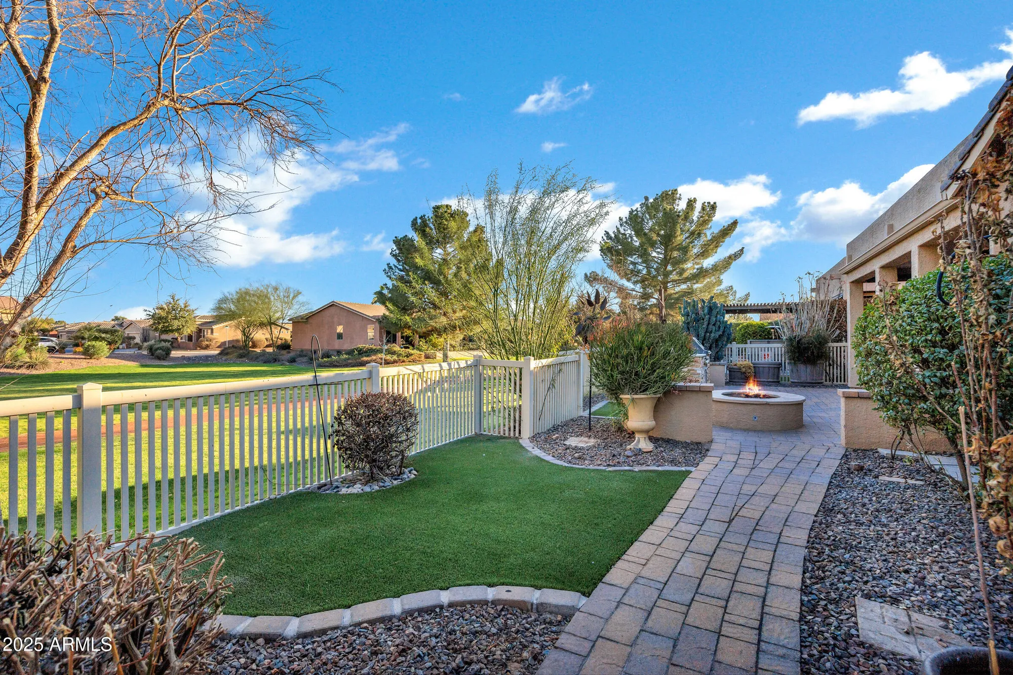 Property Slideshow image 21 of 25 | 20391 n sunrise ln, Maricopa, AZ, 85138