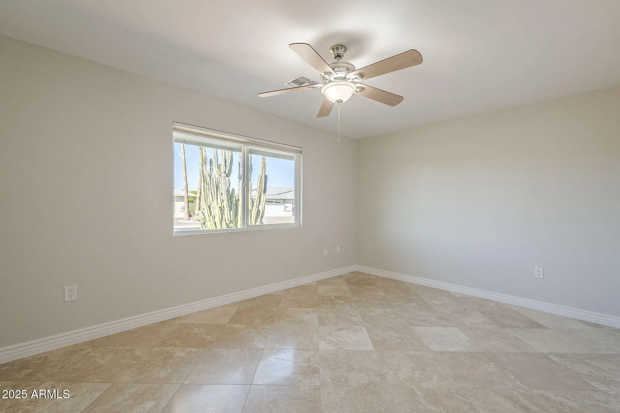 Property Slideshow image 9 of 25 | 9917 w shiprock dr, Sun City, AZ, 85351