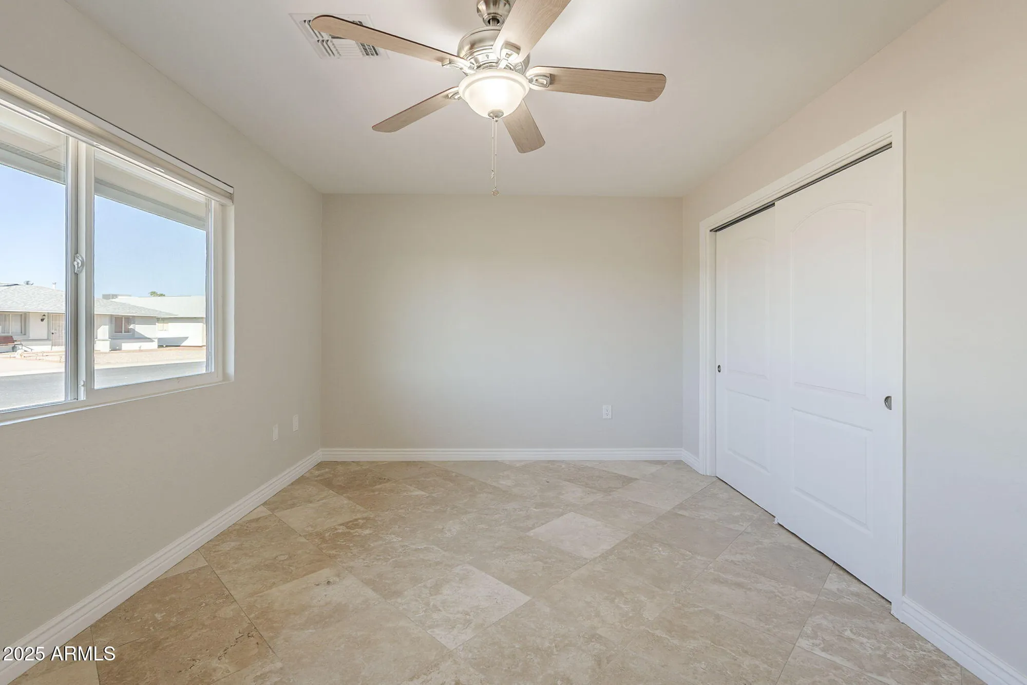 Property Slideshow image 10 of 25 | 9917 w shiprock dr, Sun City, AZ, 85351