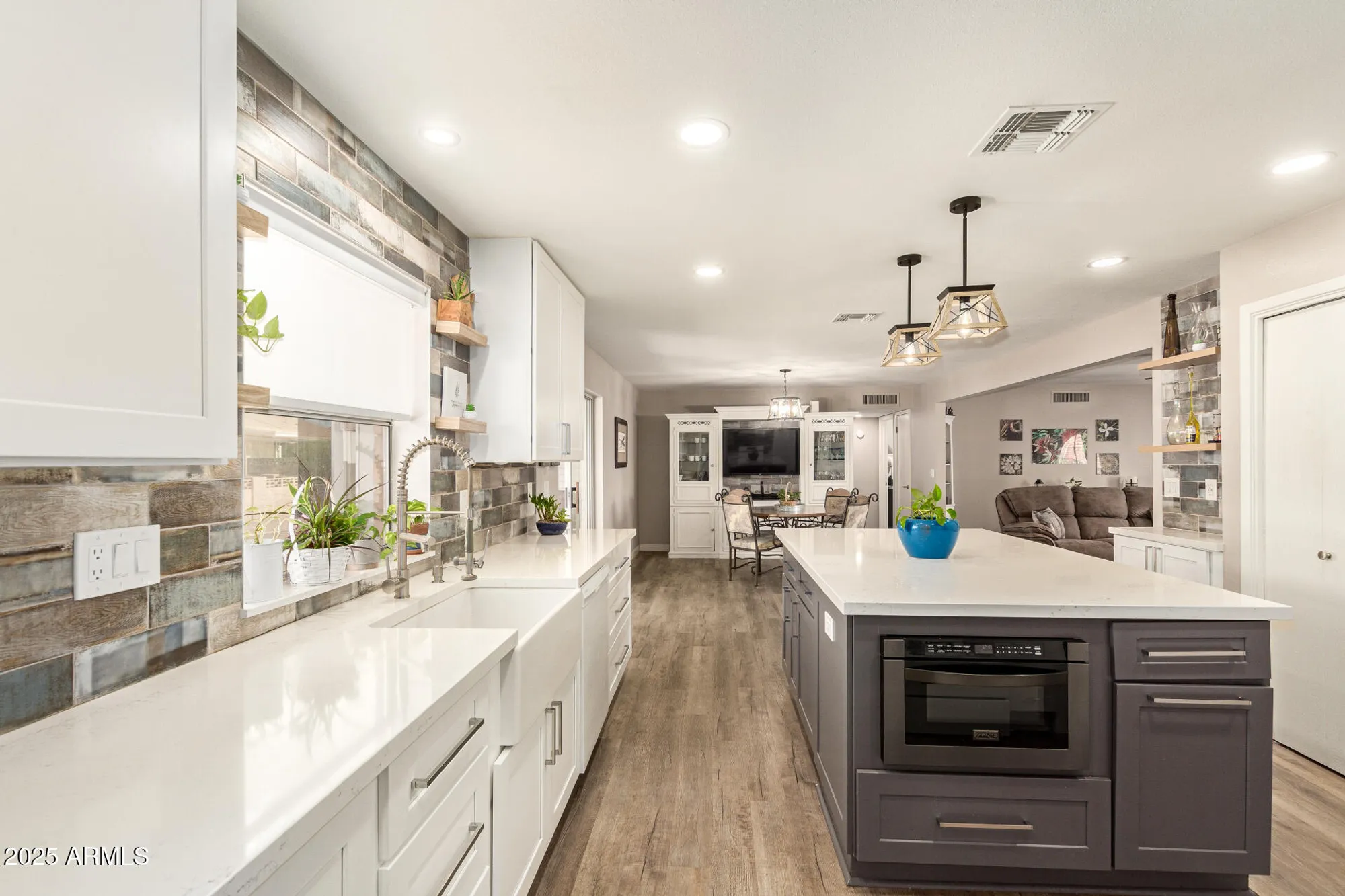 Property Slideshow image 11 of 35 | 4630 e capri ave, Mesa, AZ, 85206