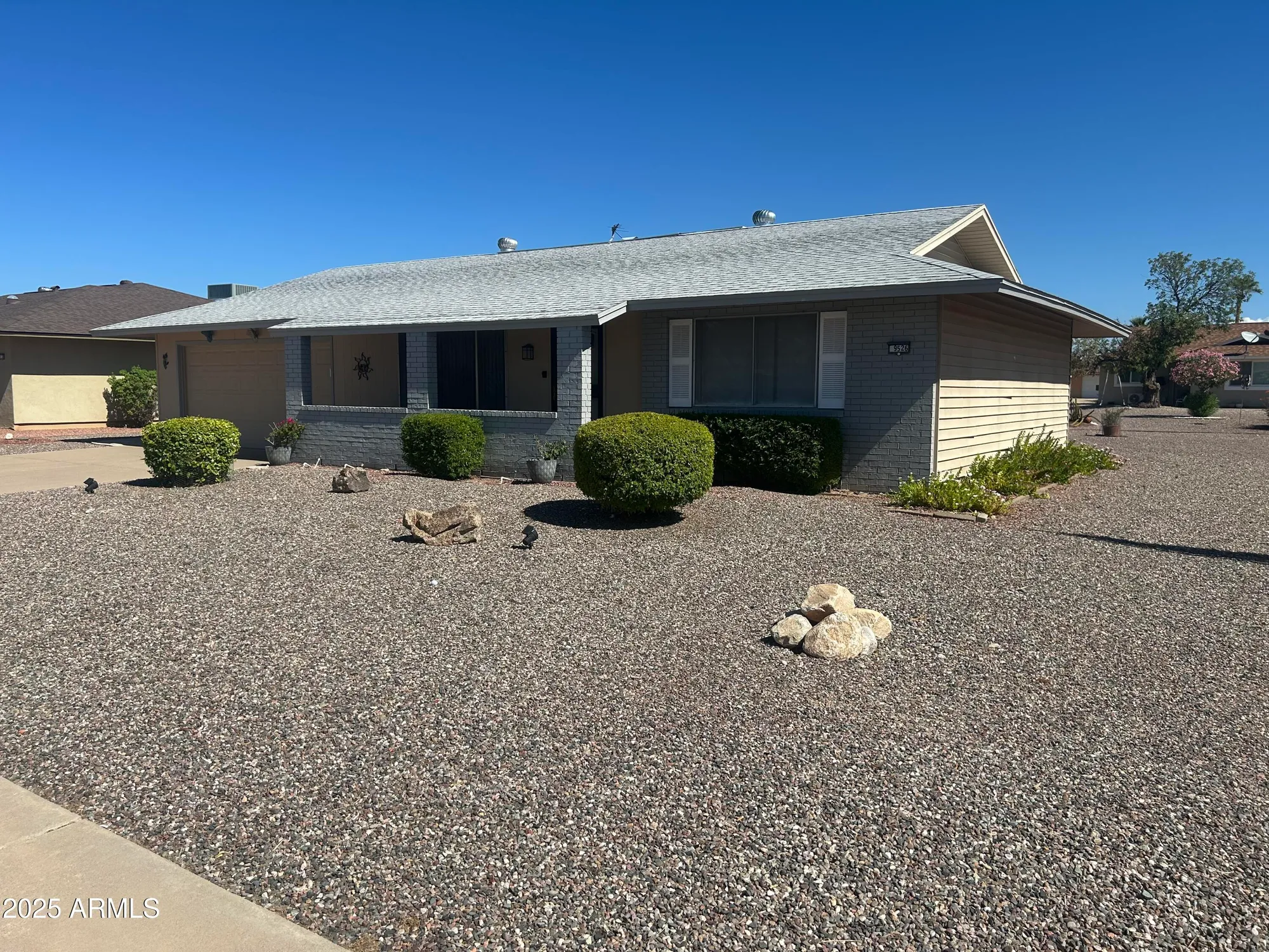 Property Slideshow image 1 of 27 | 9526 w country club dr, Sun City, AZ, 85373