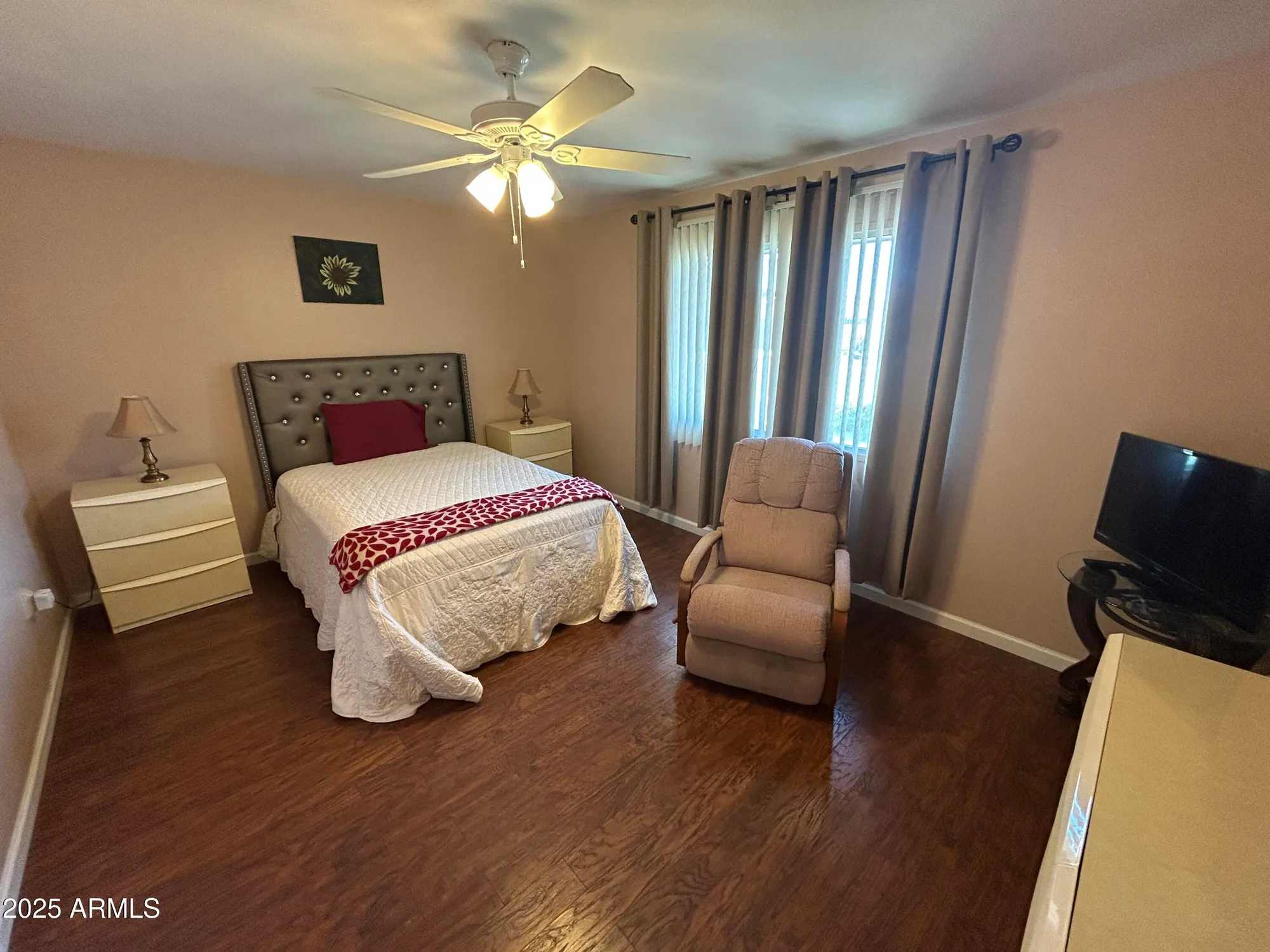 Property Slideshow image 8 of 27 | 9526 w country club dr, Sun City, AZ, 85373