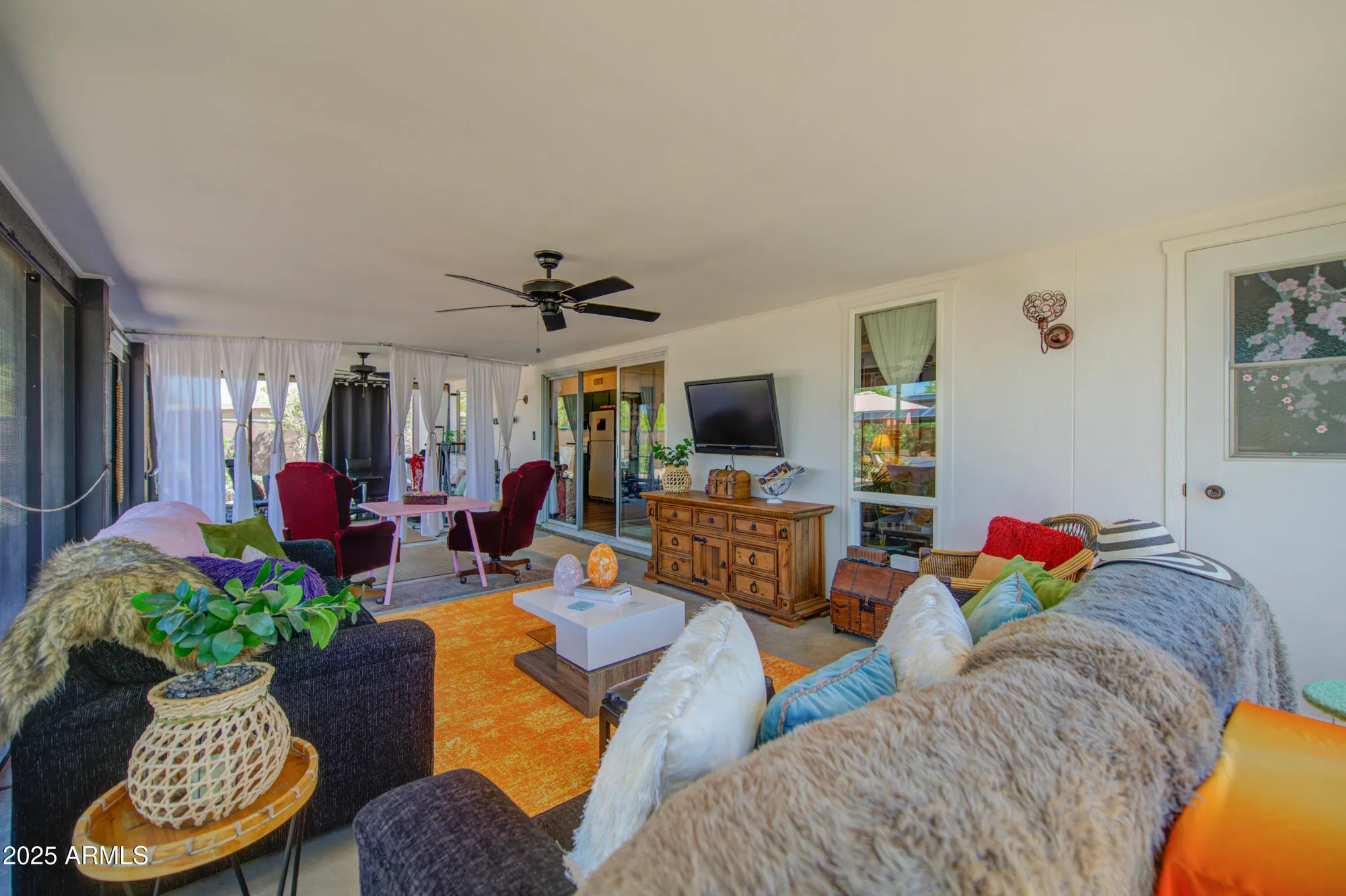 Property Slideshow image 23 of 30 | 9530 w hidden valley cir, Sun City, AZ, 85351