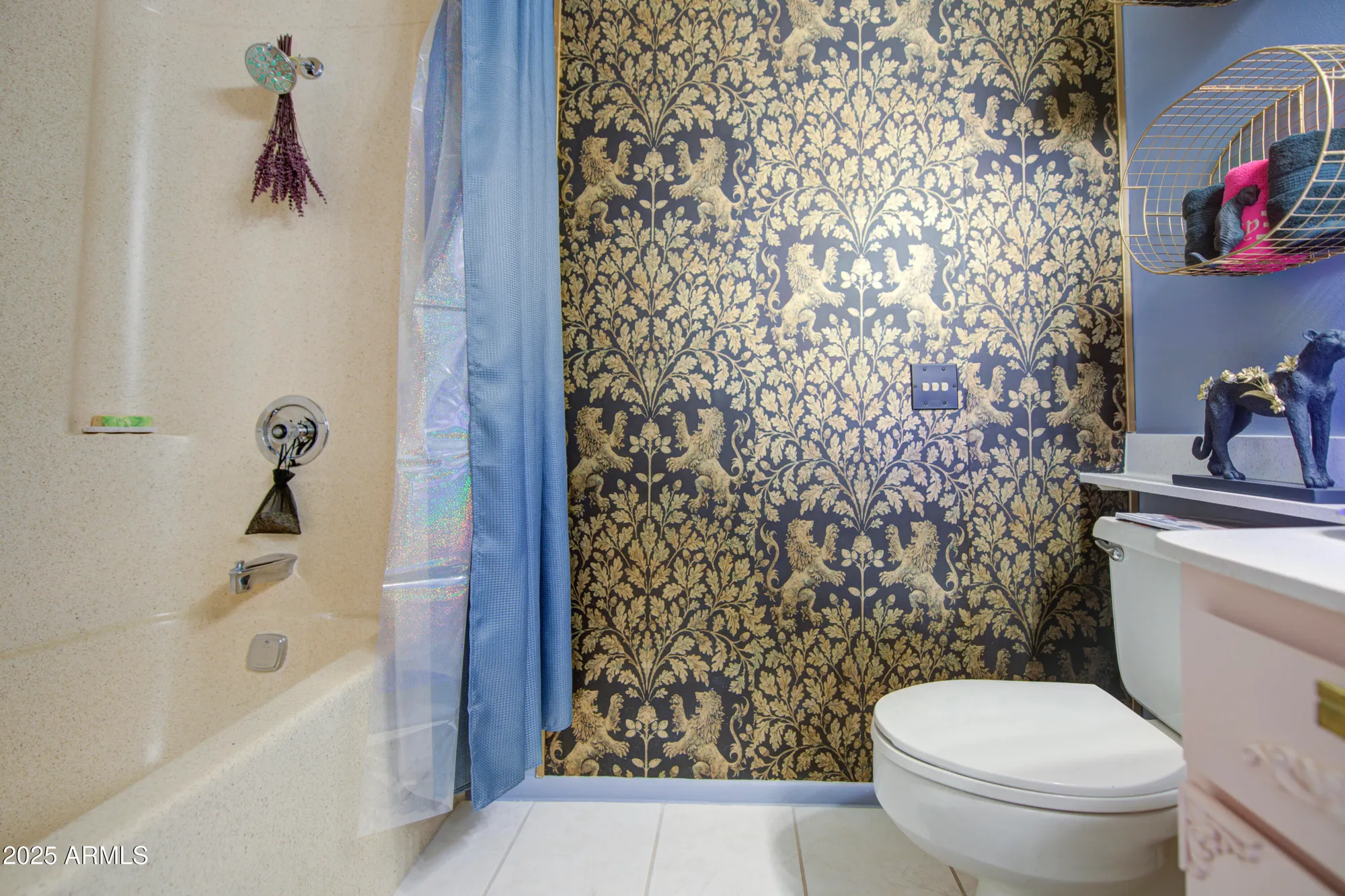Property Slideshow image 18 of 30 | 9530 w hidden valley cir, Sun City, AZ, 85351