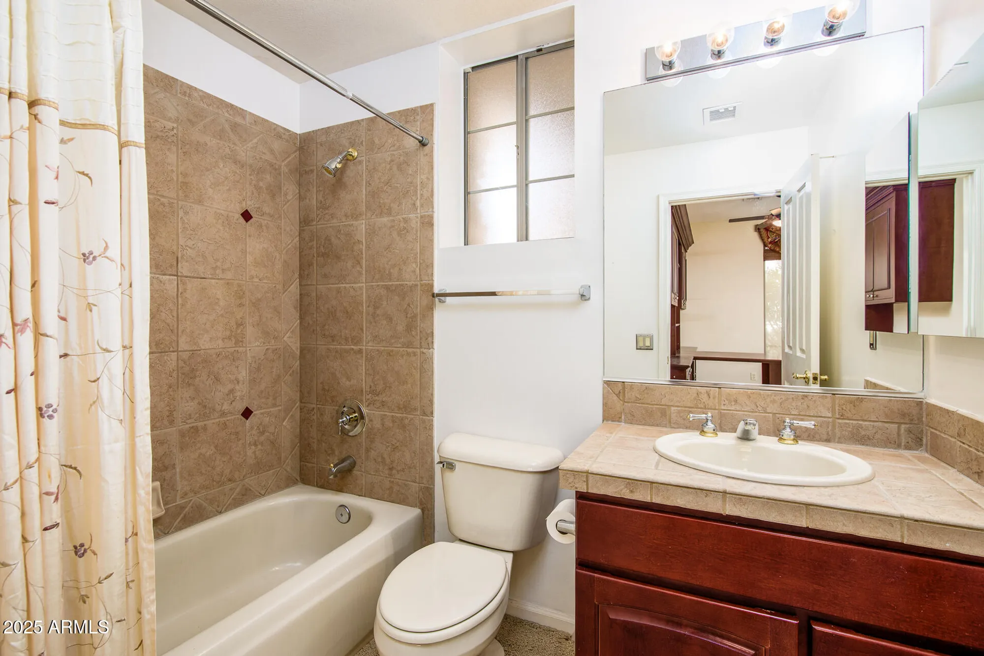 Property Slideshow image 13 of 112 | 10050 e coopers hawk dr, Sun Lakes, AZ, 85248