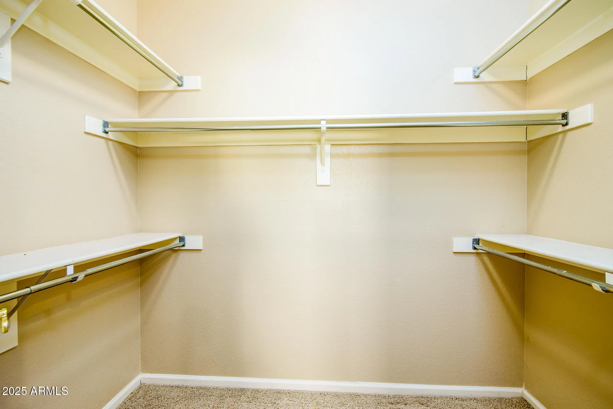 Property Slideshow image 14 of 112 | 10050 e coopers hawk dr, Sun Lakes, AZ, 85248