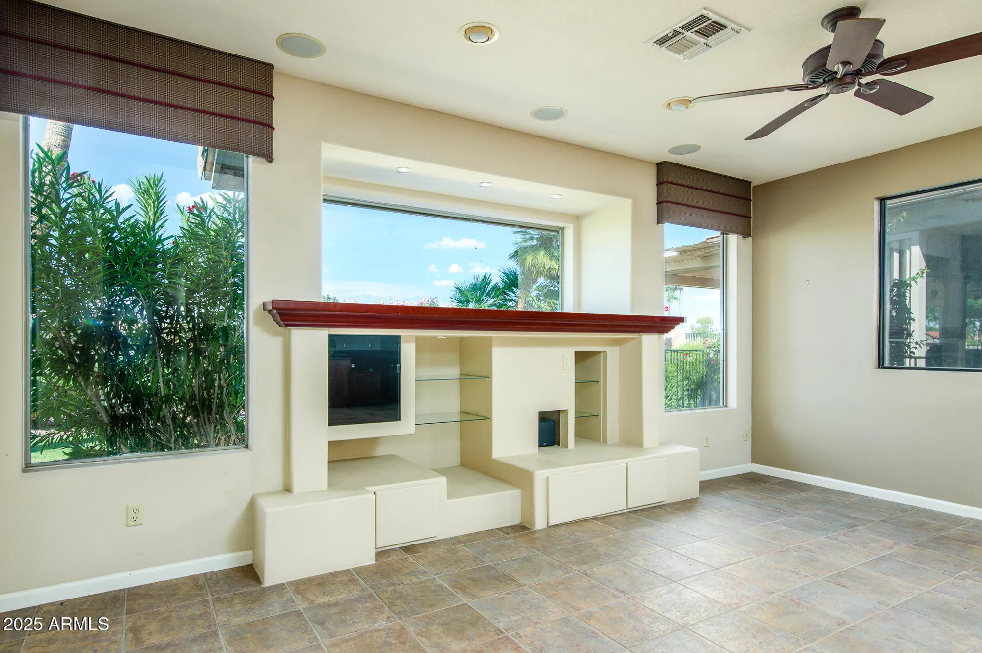 Property Slideshow image 18 of 112 | 10050 e coopers hawk dr, Sun Lakes, AZ, 85248