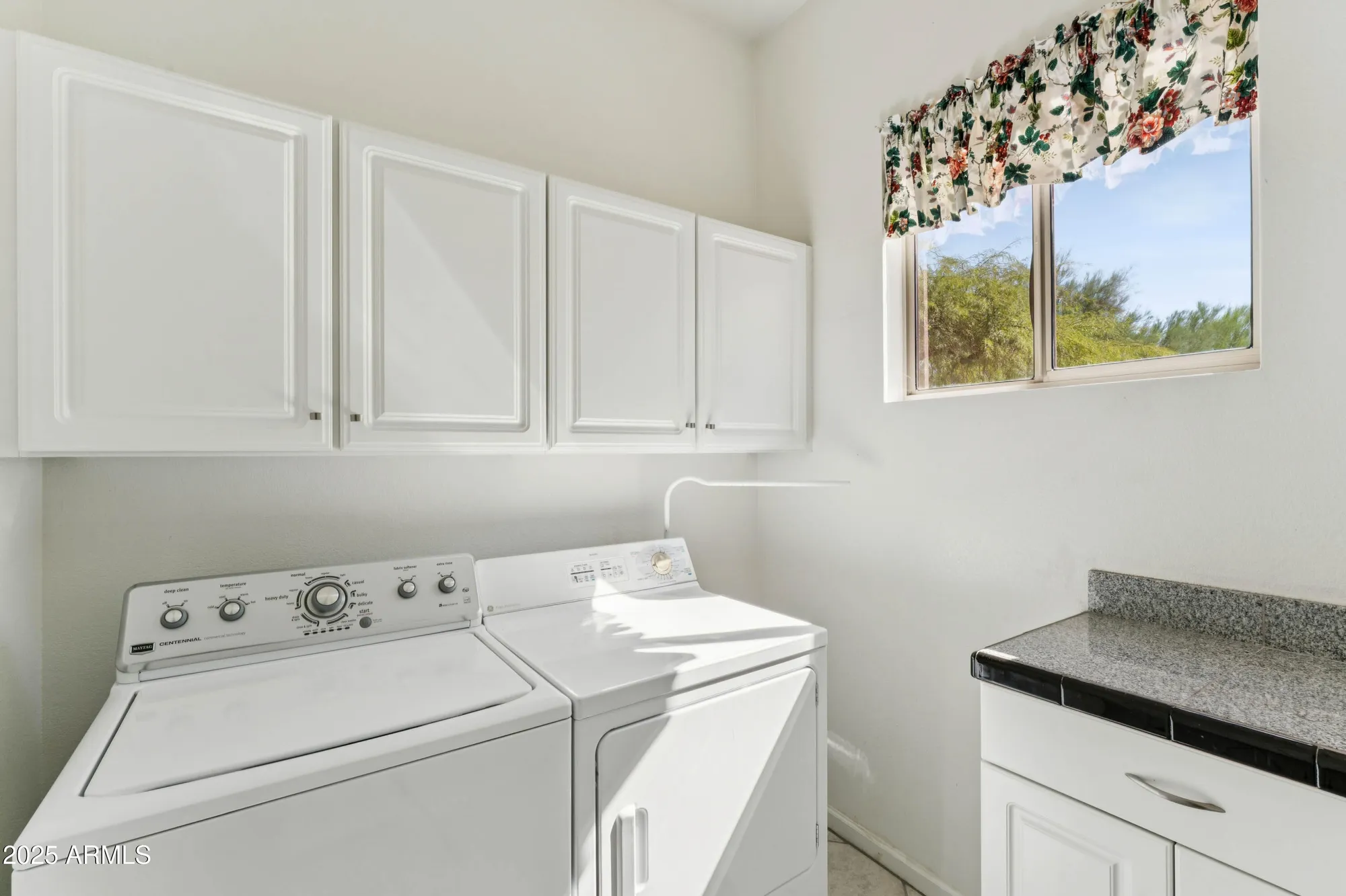Property Slideshow image 23 of 33 | 7420 e desert spoon ln, Gold Canyon, AZ, 85118