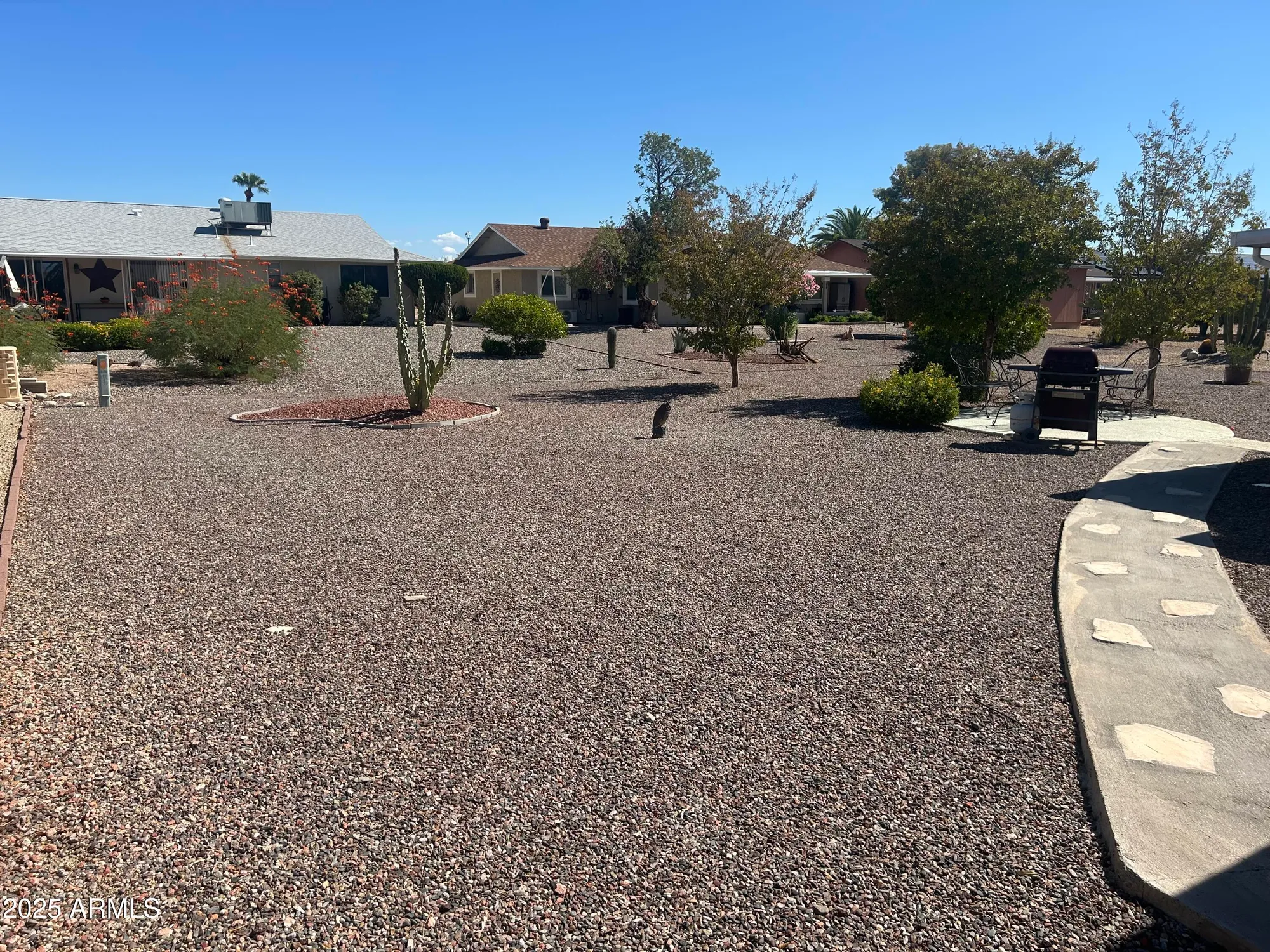 Property Slideshow image 23 of 27 | 9526 w country club dr, Sun City, AZ, 85373