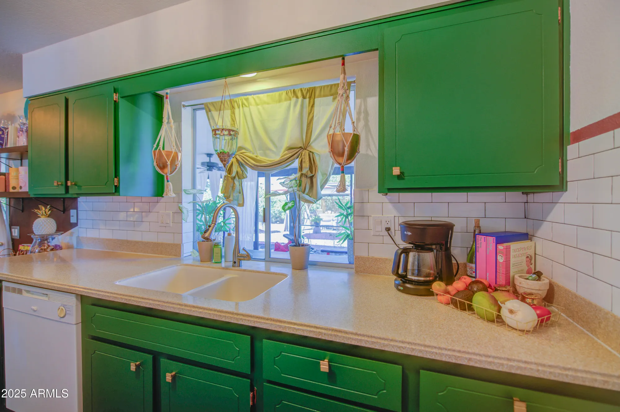 Property Slideshow image 7 of 30 | 9530 w hidden valley cir, Sun City, AZ, 85351