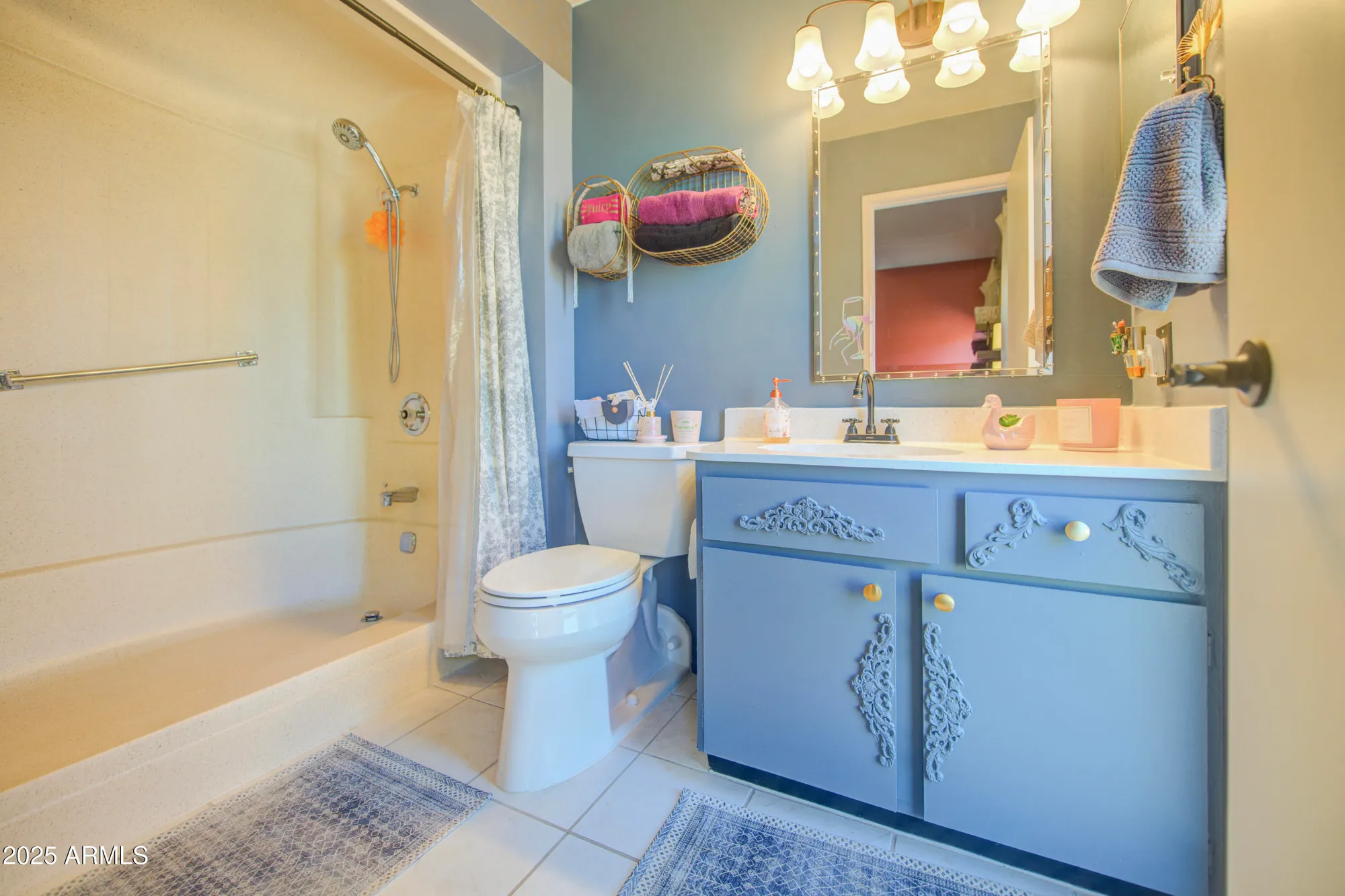 Property Slideshow image 21 of 30 | 9530 w hidden valley cir, Sun City, AZ, 85351