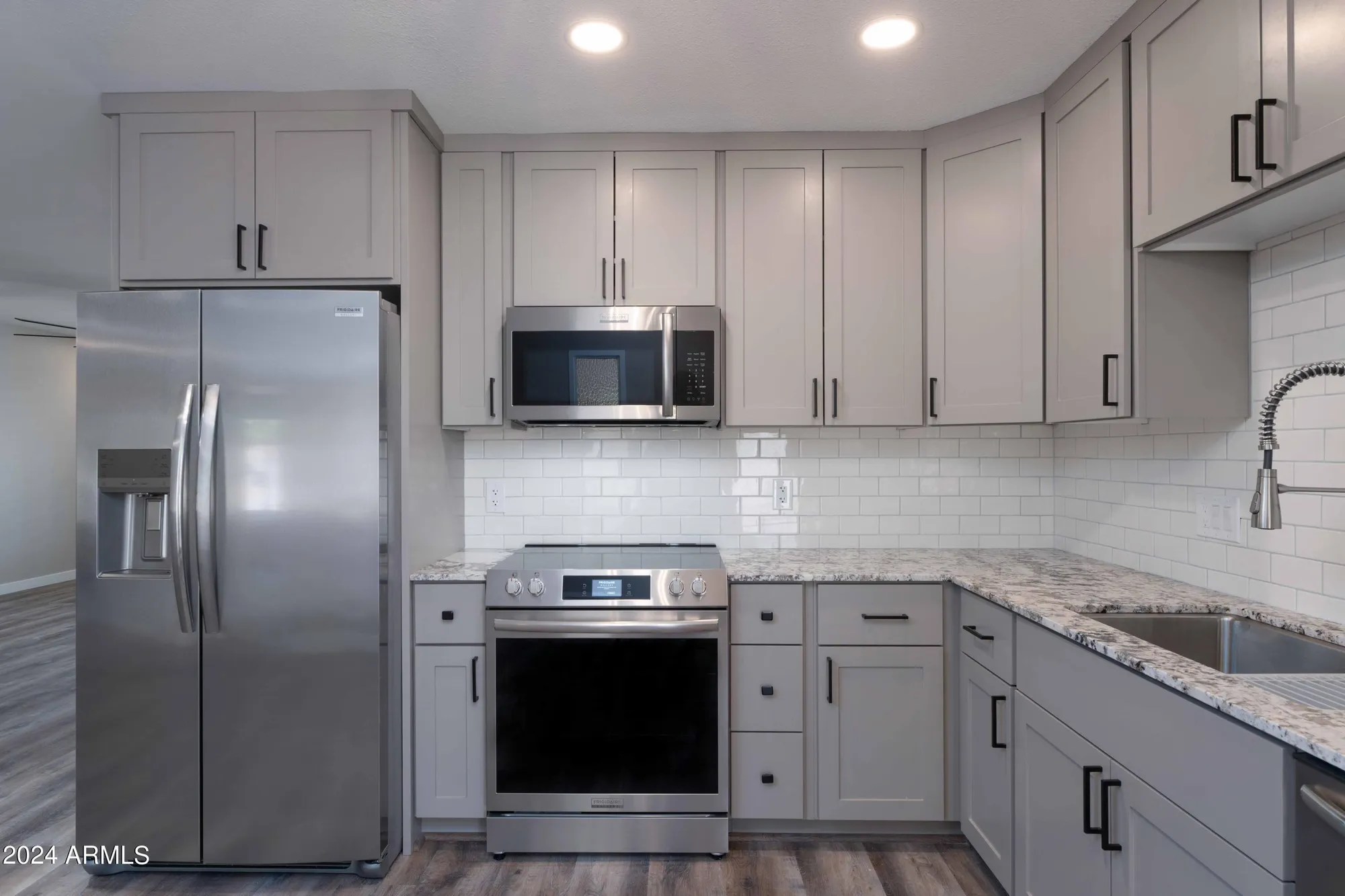 Property Slideshow image 15 of 40 | 10608 w edgewood dr, Sun City, AZ, 85351